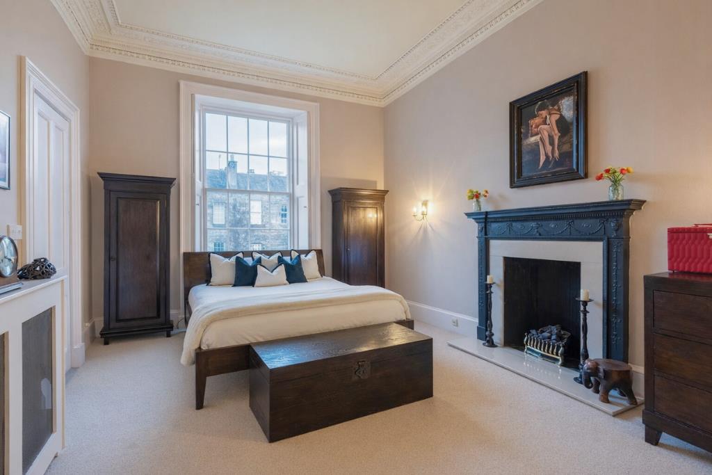 Carlton Street, Stockbridge, Edinburgh EH4