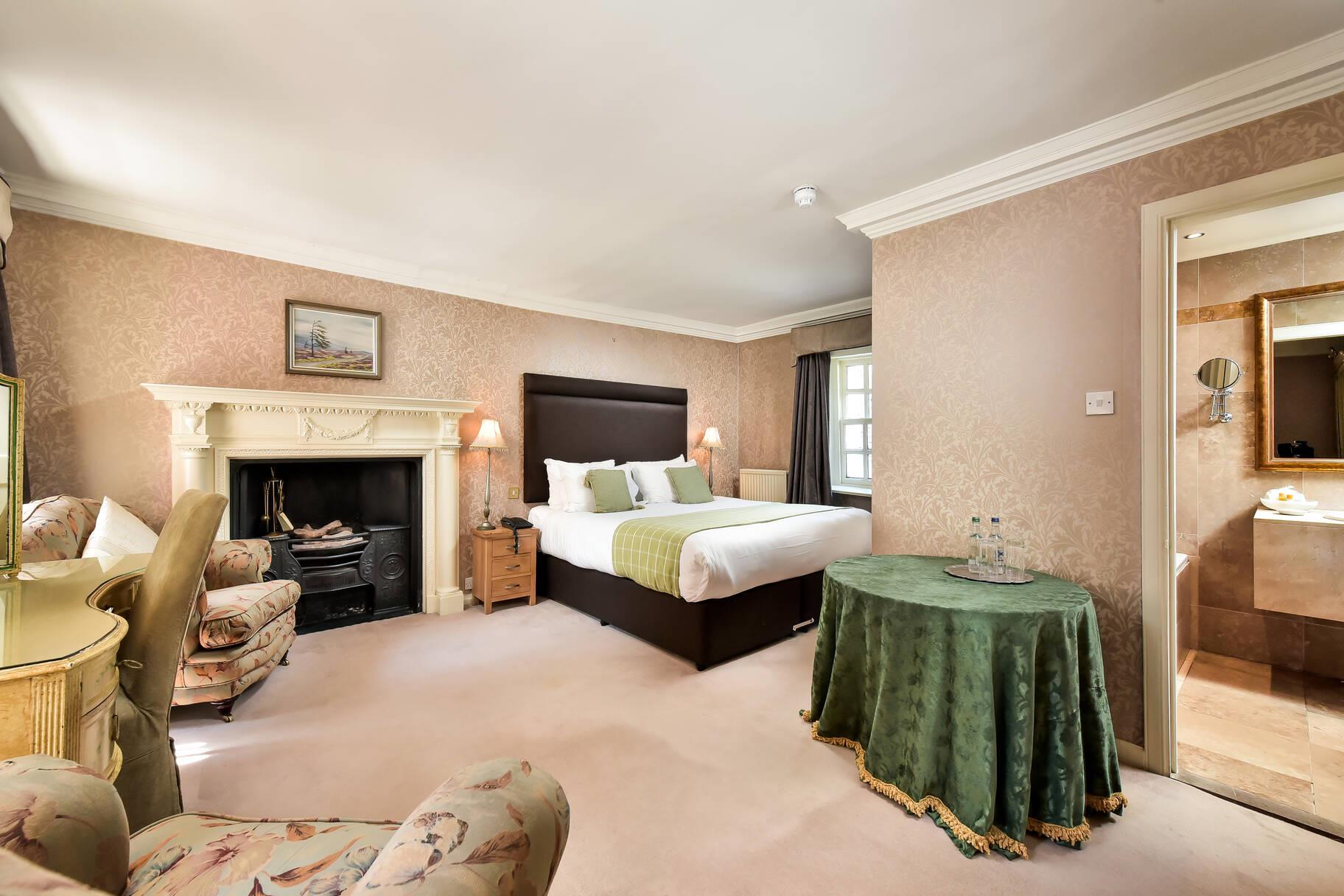 Main Street, Callander, Stirlingshire, FK17
