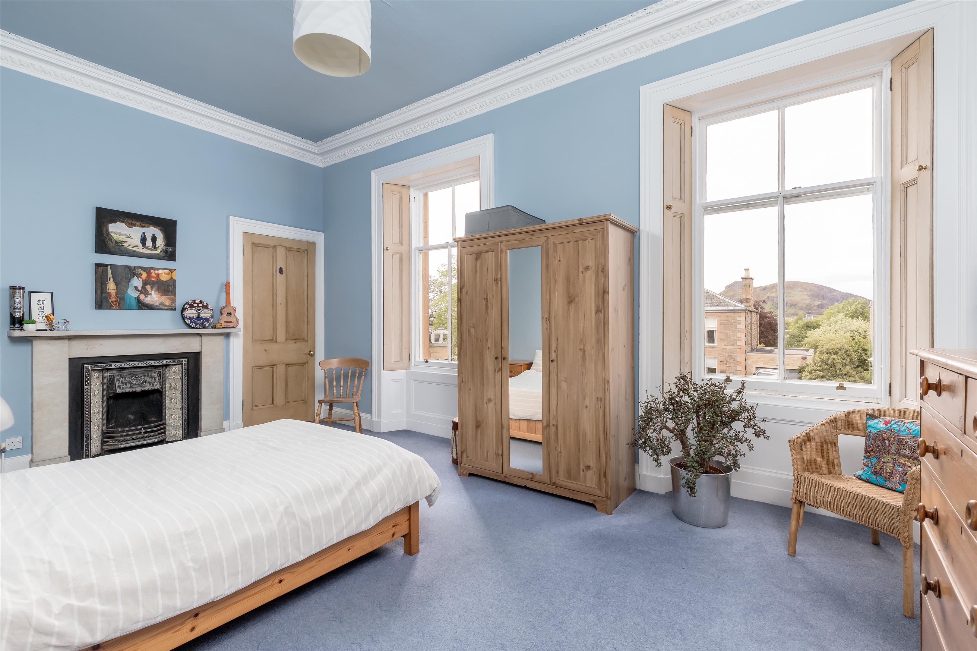 Lauder Road, Edinburgh, Midlothian, EH9