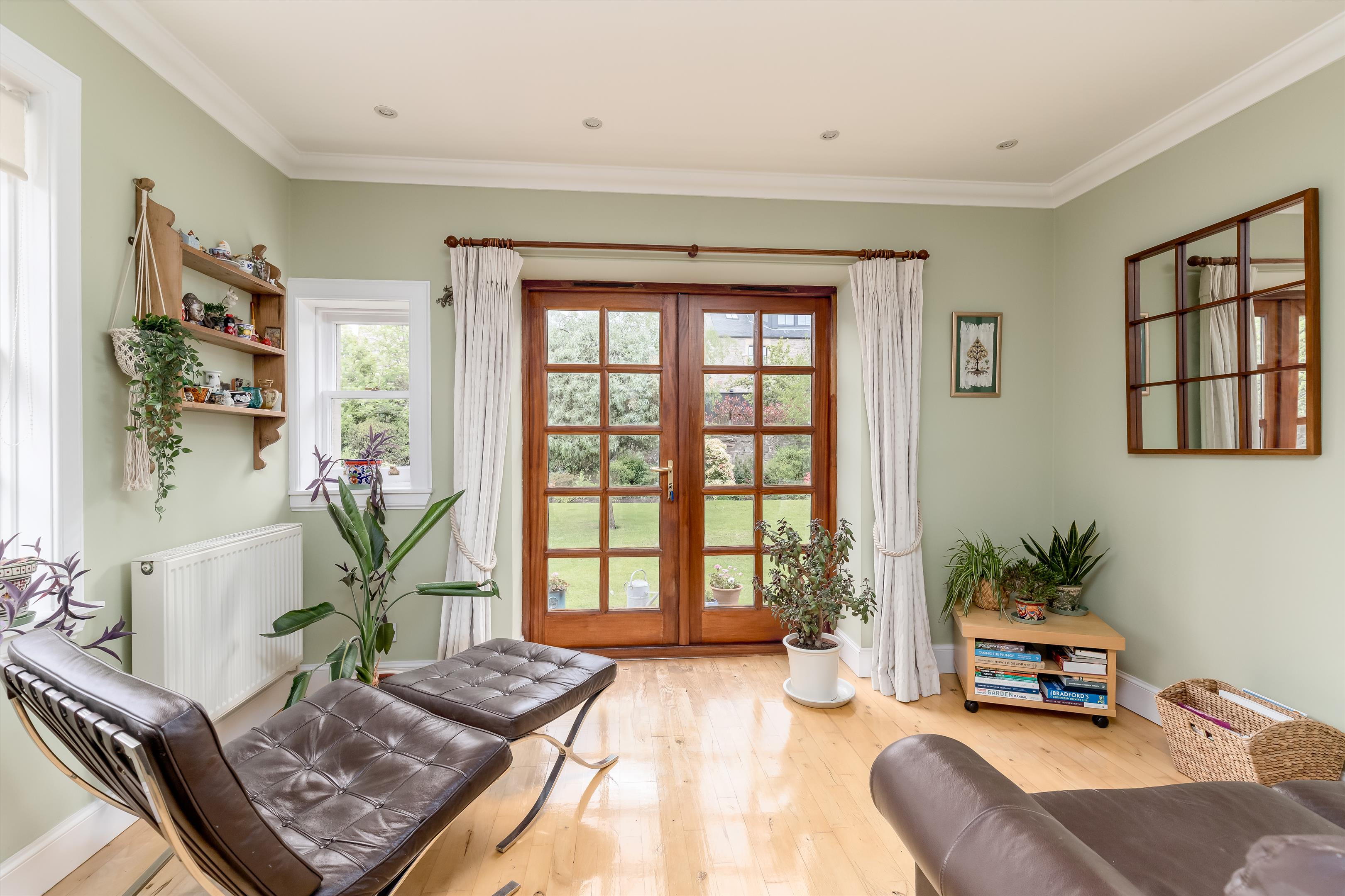 Lauder Road, Edinburgh, Midlothian, EH9