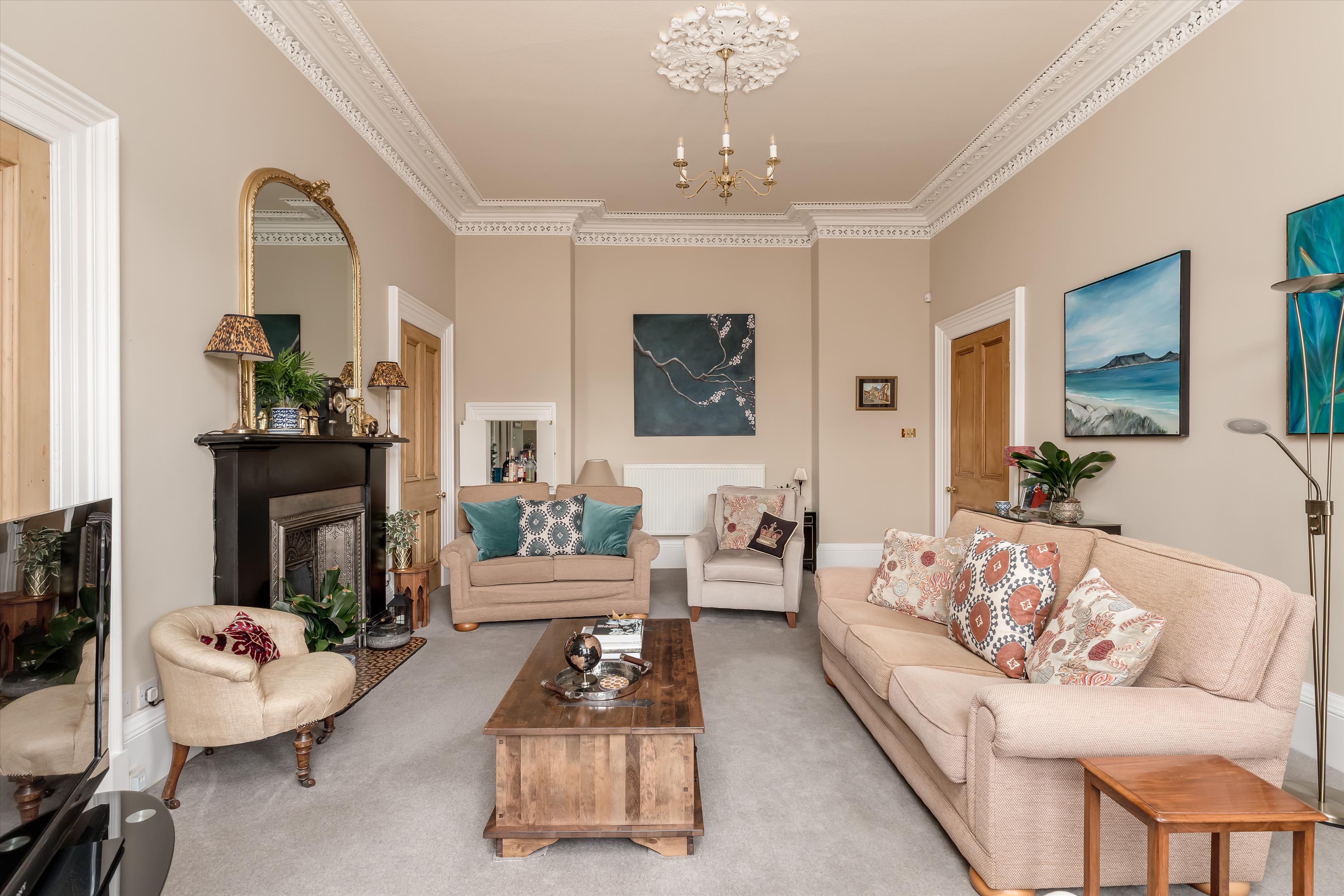 Lauder Road, Edinburgh, Midlothian, EH9