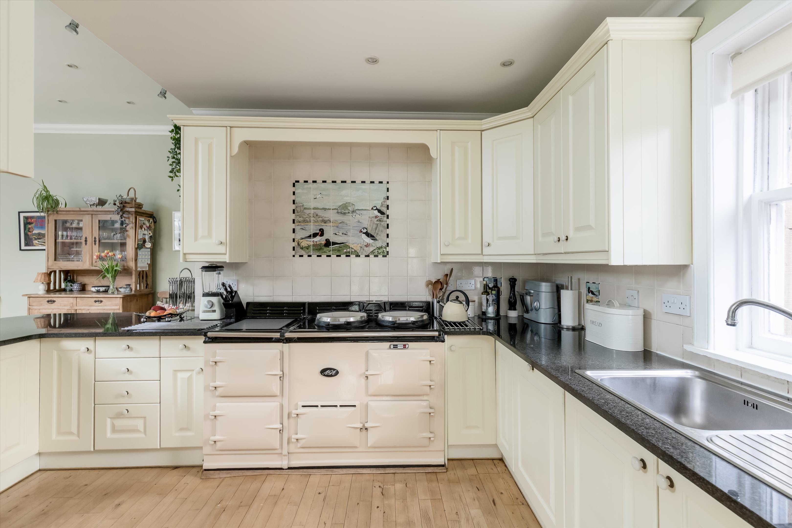 Lauder Road, Edinburgh, Midlothian, EH9
