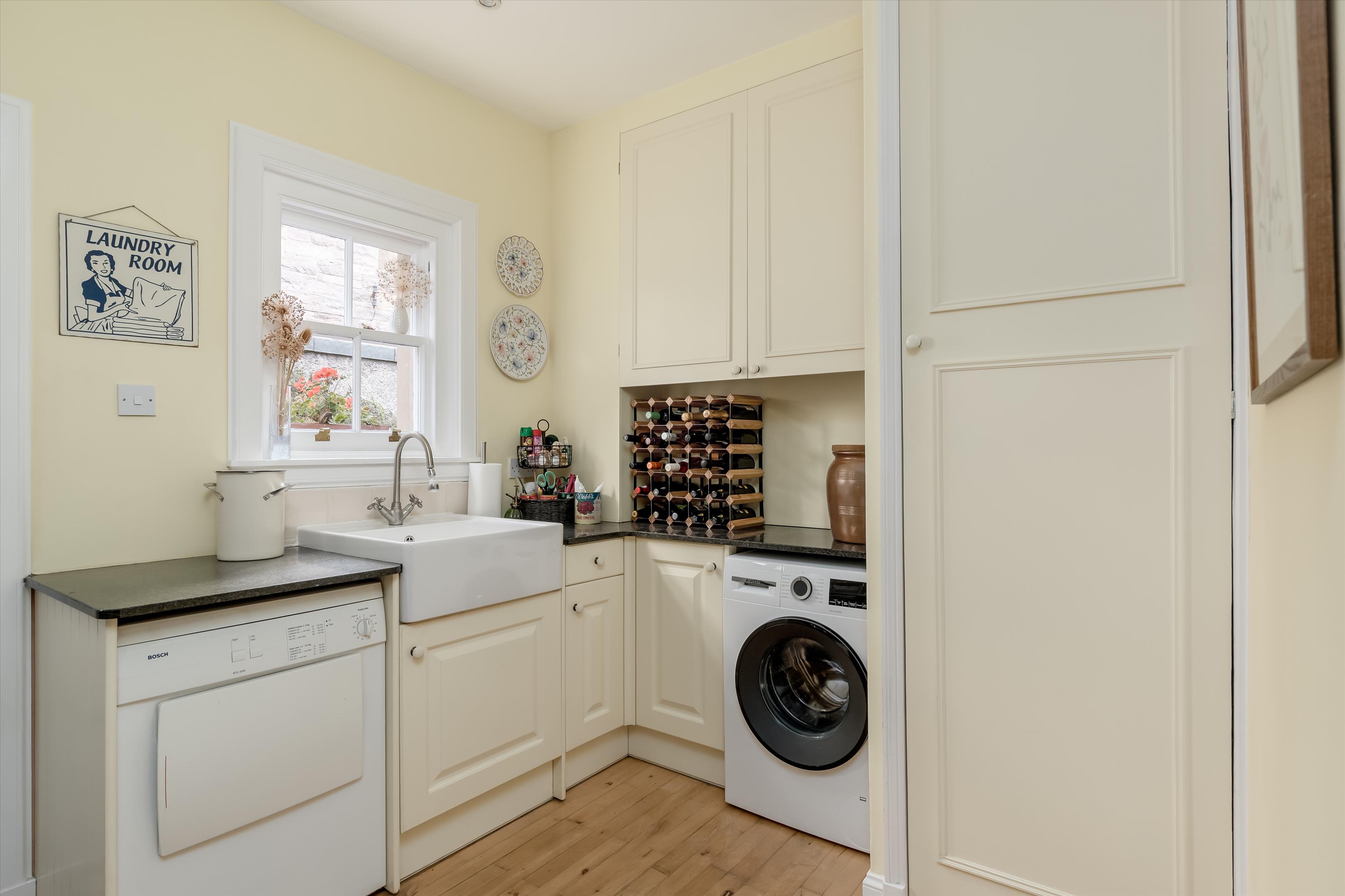 Lauder Road, Edinburgh, Midlothian, EH9