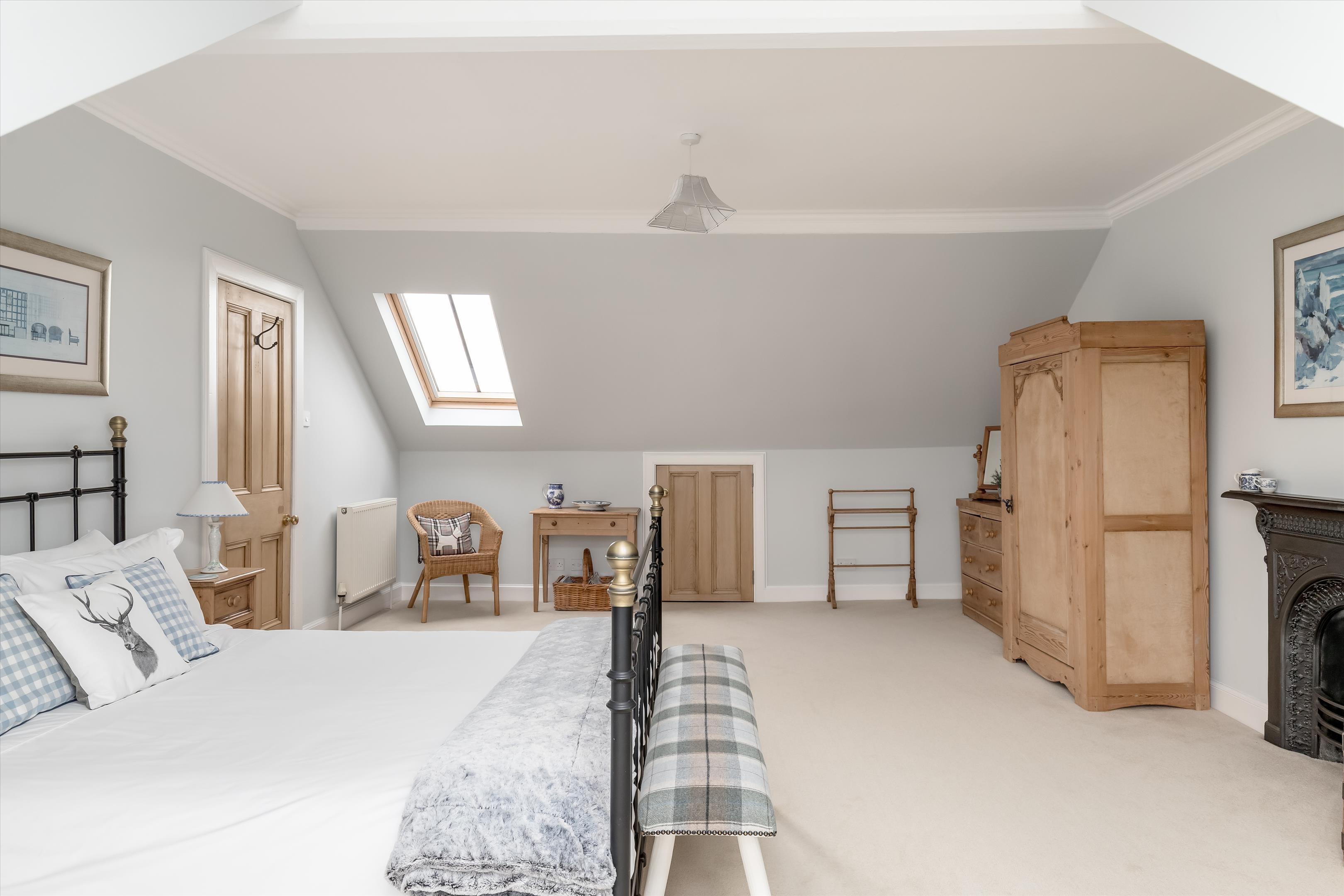 Lauder Road, Edinburgh, Midlothian, EH9