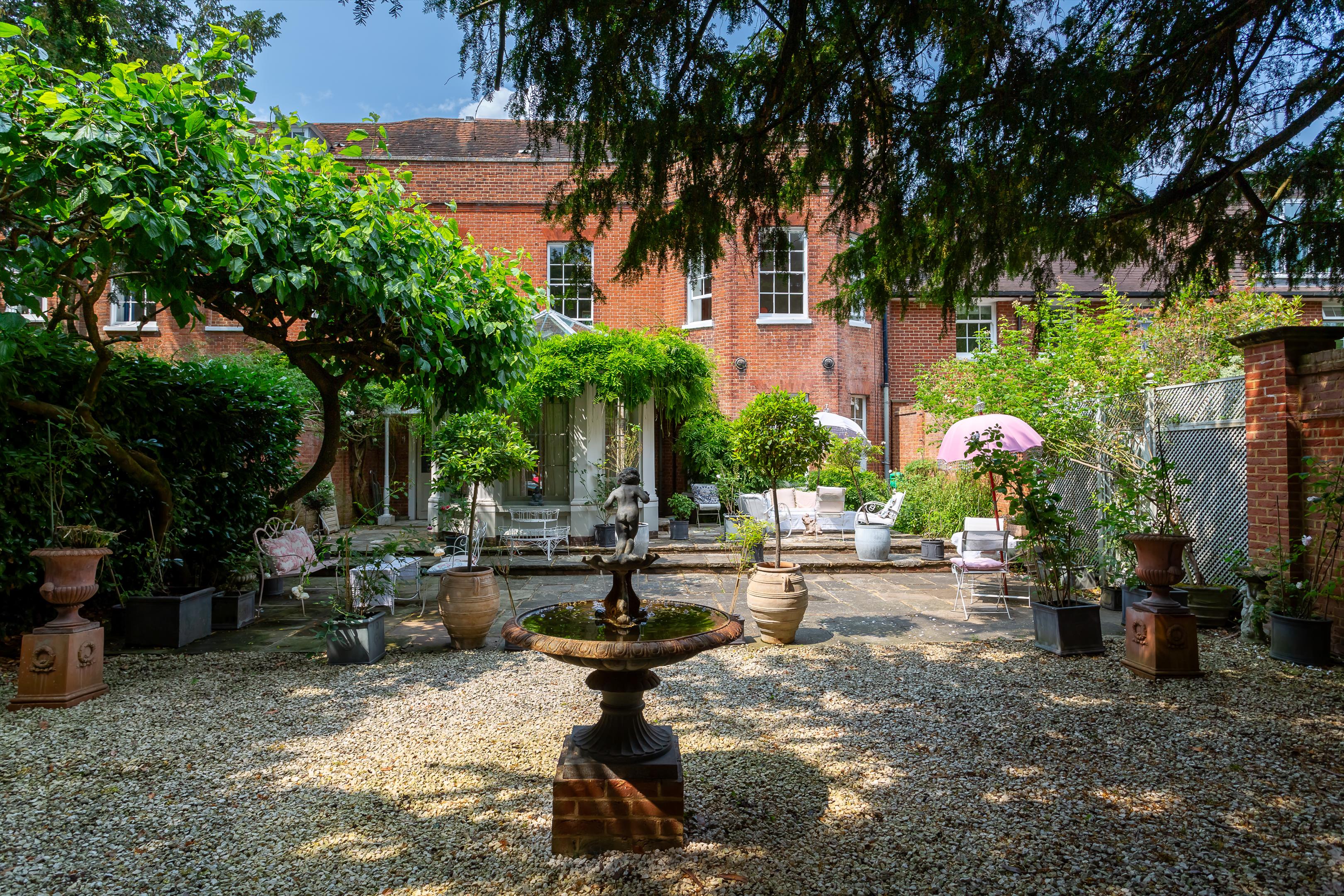 Dorking Road, Epsom, Surrey, KT18