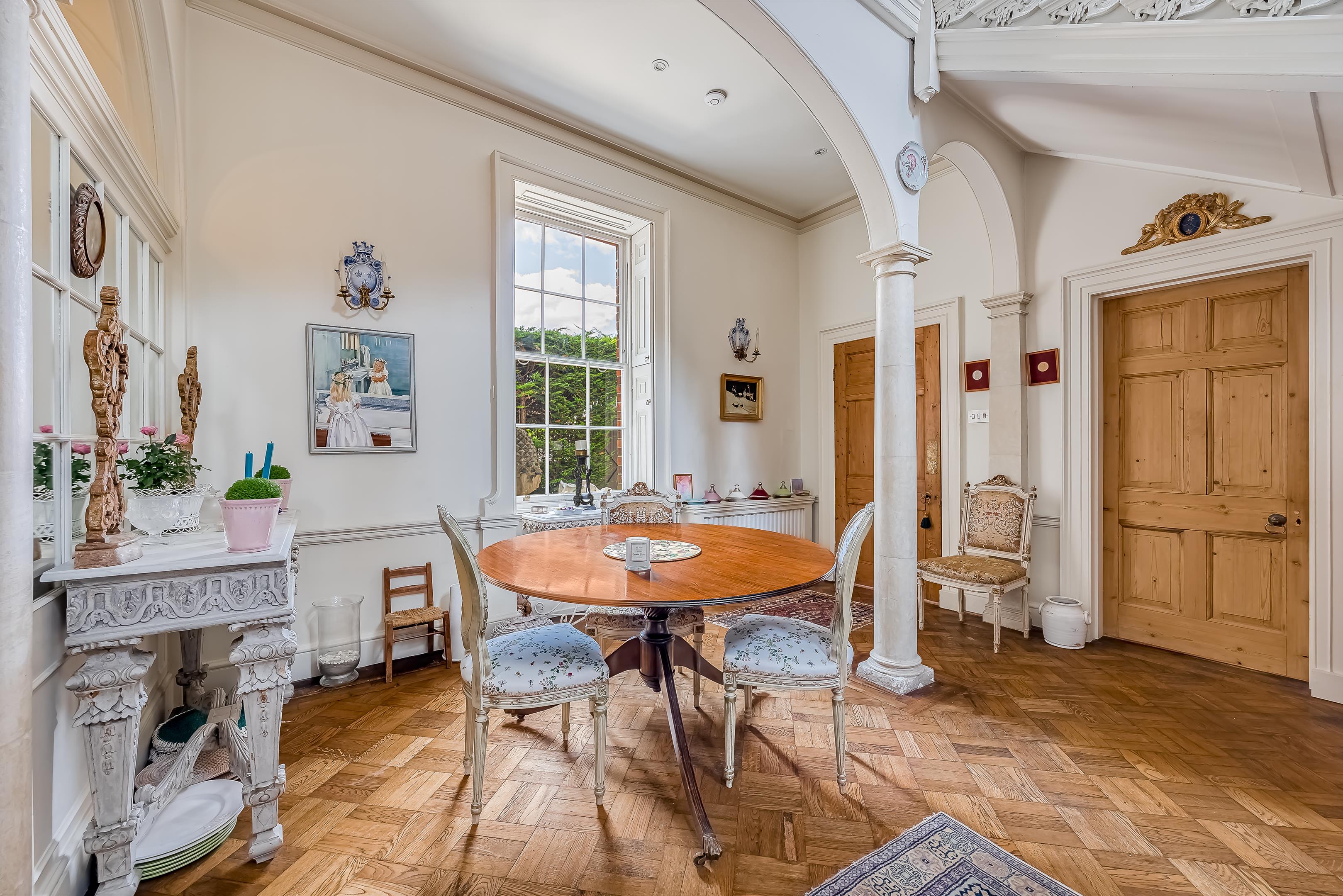 Dorking Road, Epsom, Surrey, KT18