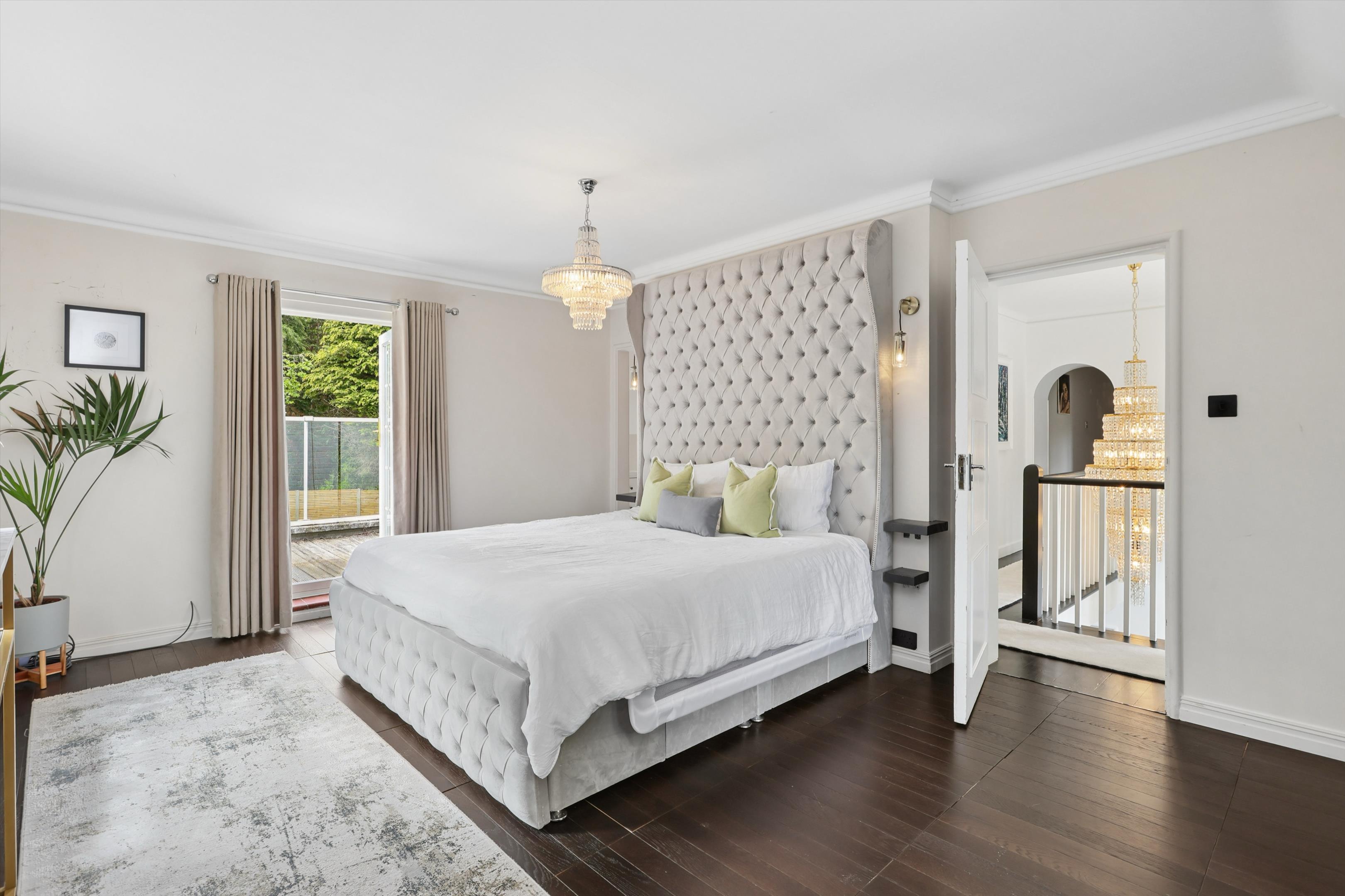Ruxley Crescent, Claygate, Esher, Surrey KT10