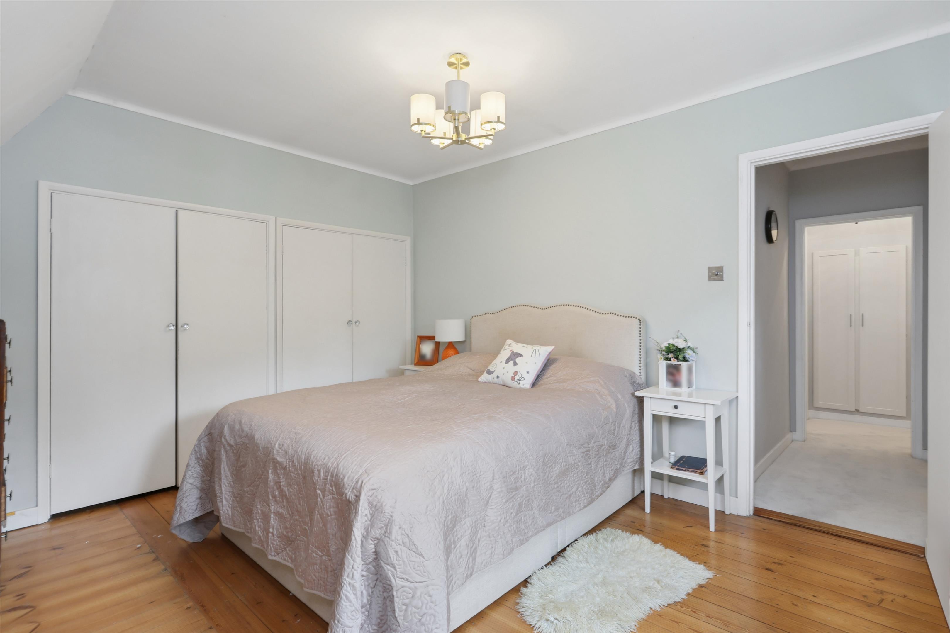 Ruxley Crescent, Claygate, Esher, Surrey KT10