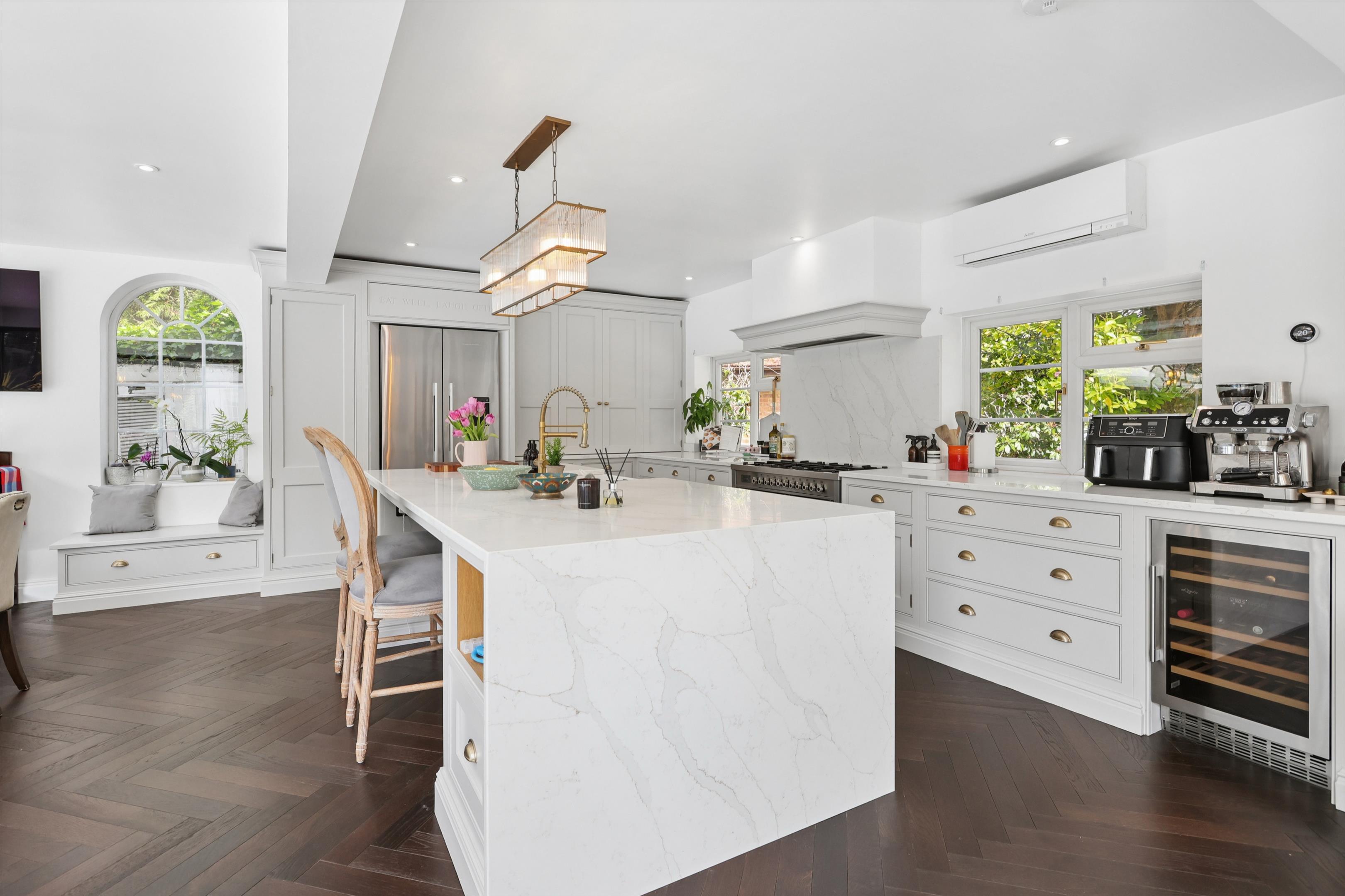 Ruxley Crescent, Claygate, Esher, Surrey KT10