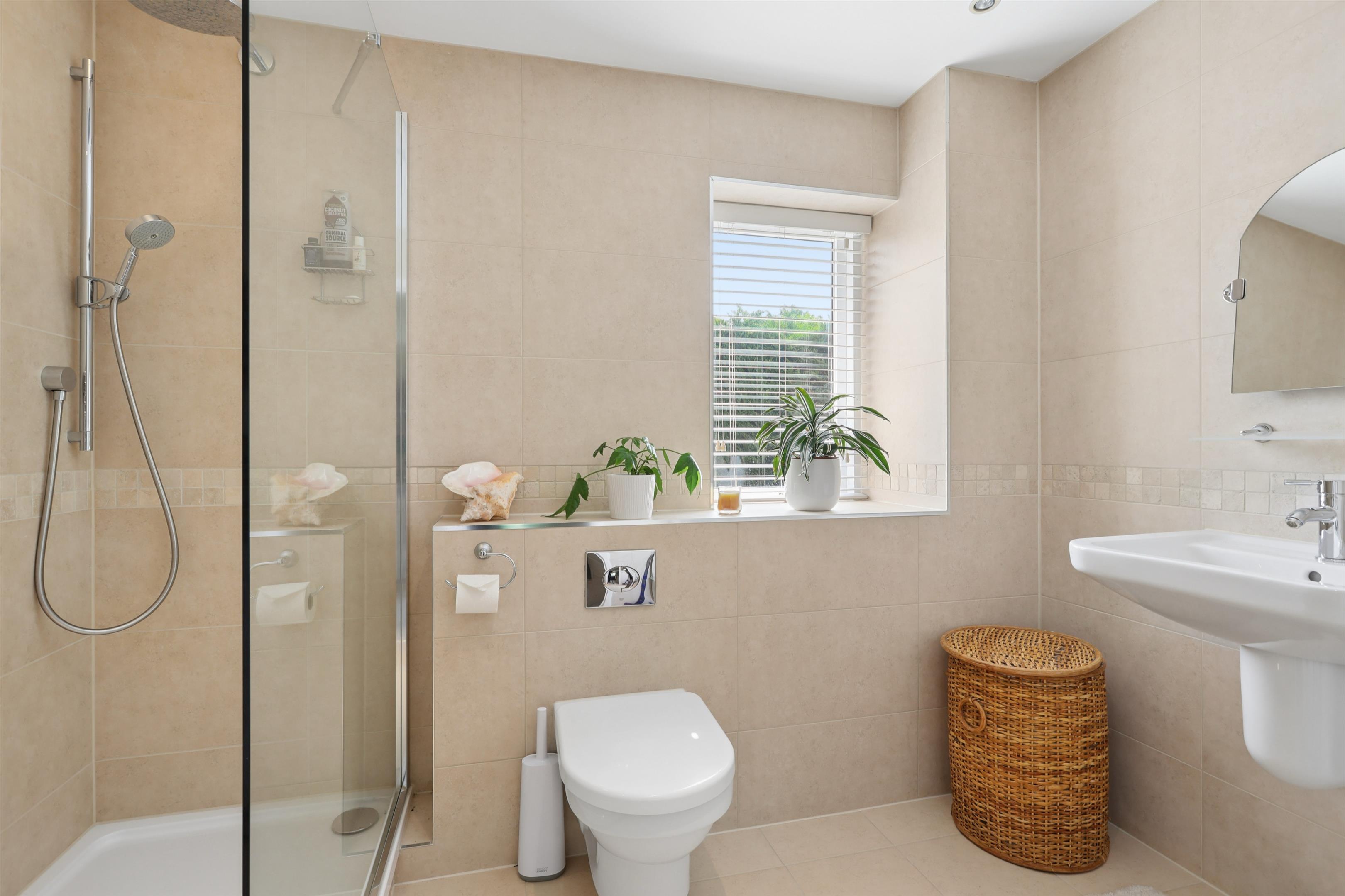 Littleworth Lane, Esher, Surrey KT10