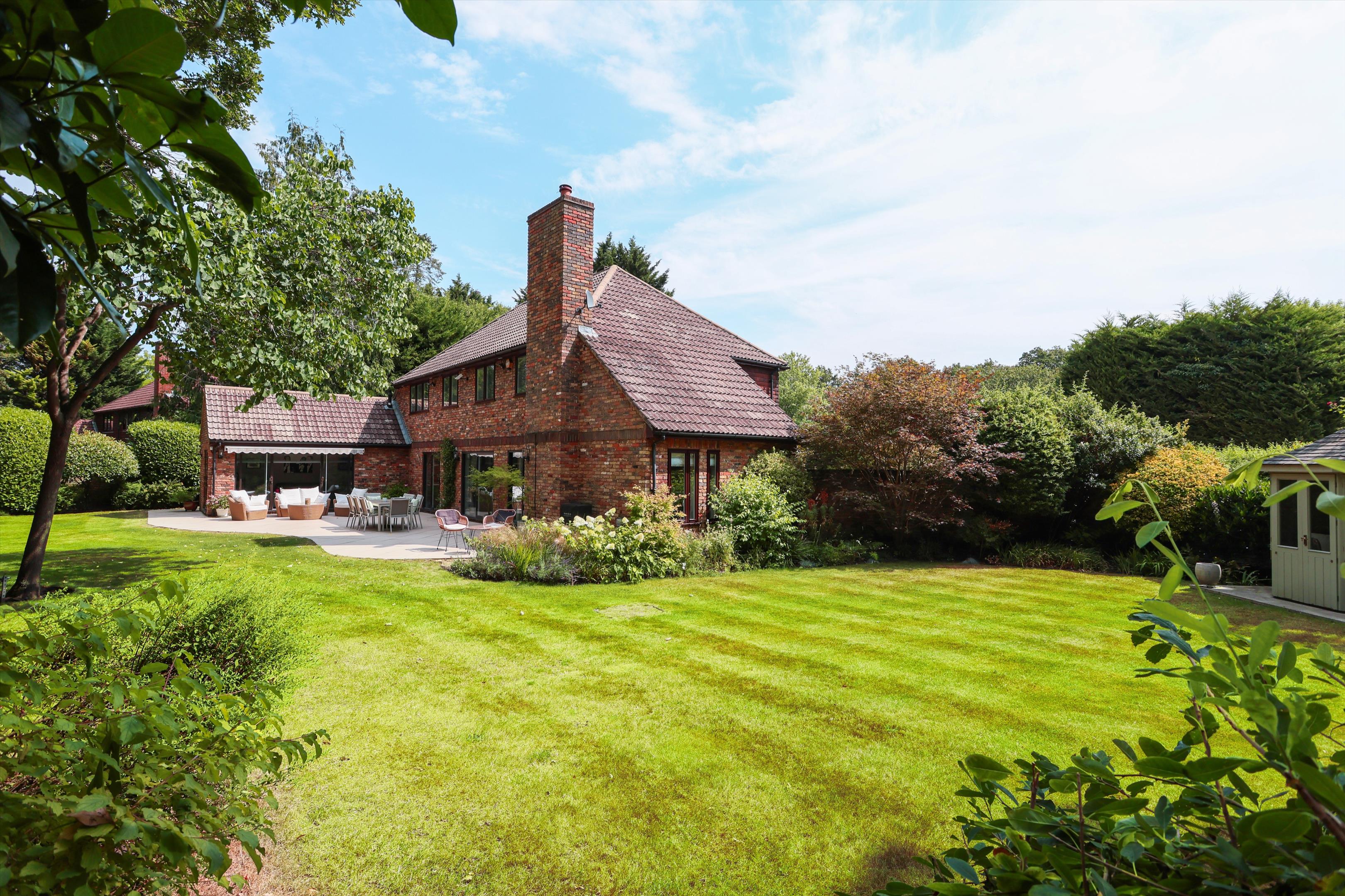 Littleworth Lane, Esher, Surrey KT10