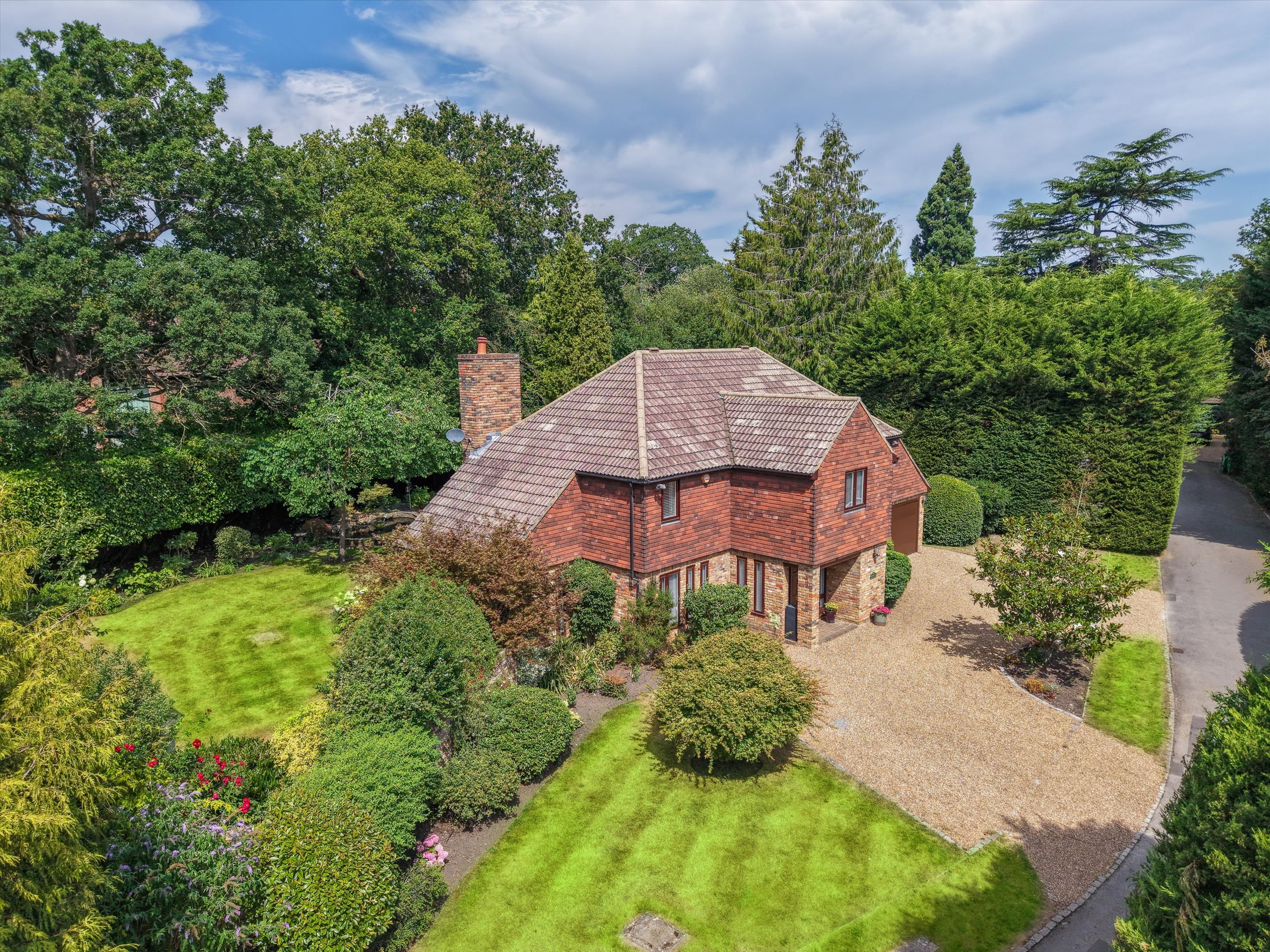 Littleworth Lane, Esher, Surrey KT10