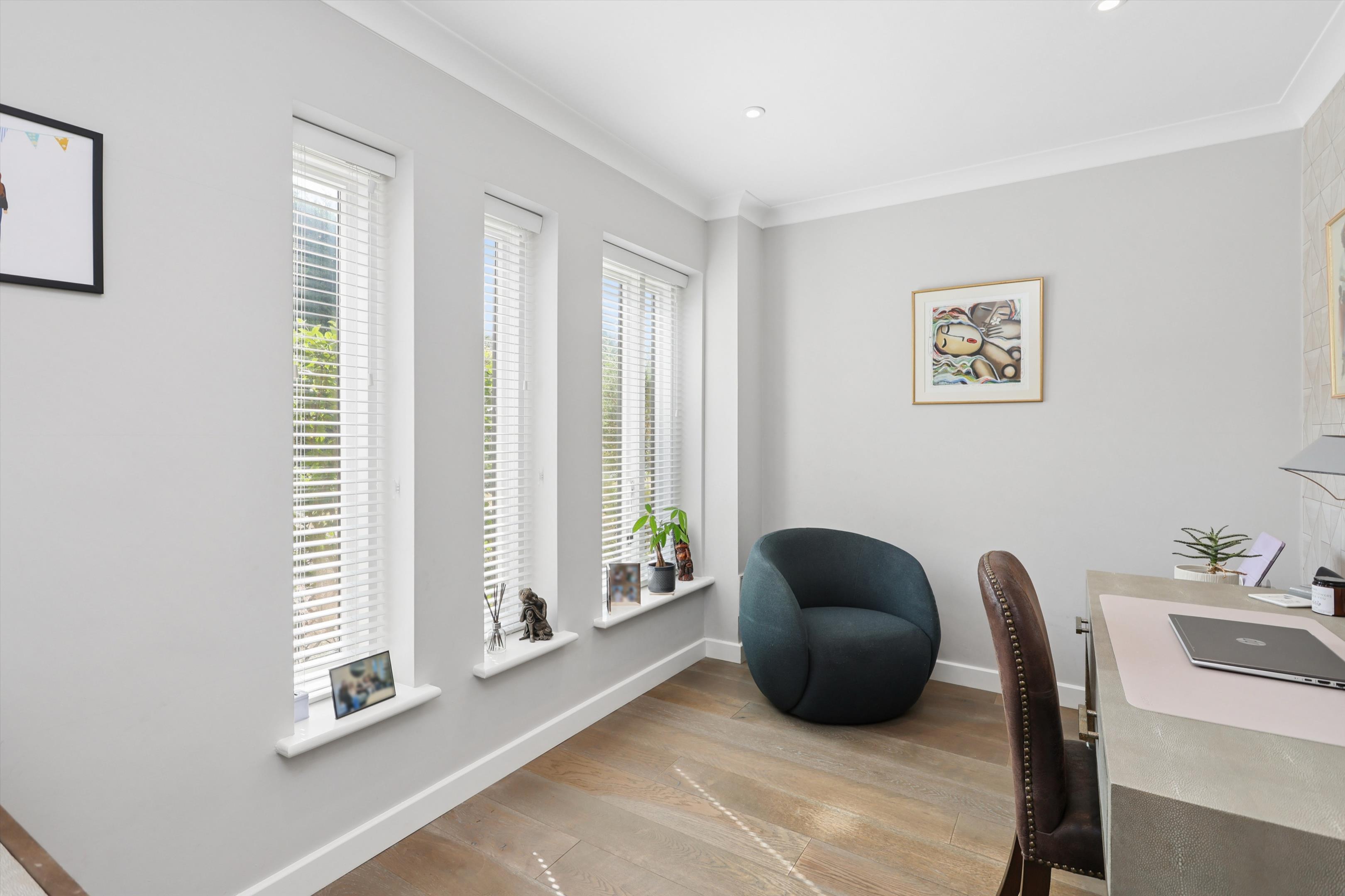 Littleworth Lane, Esher, Surrey KT10