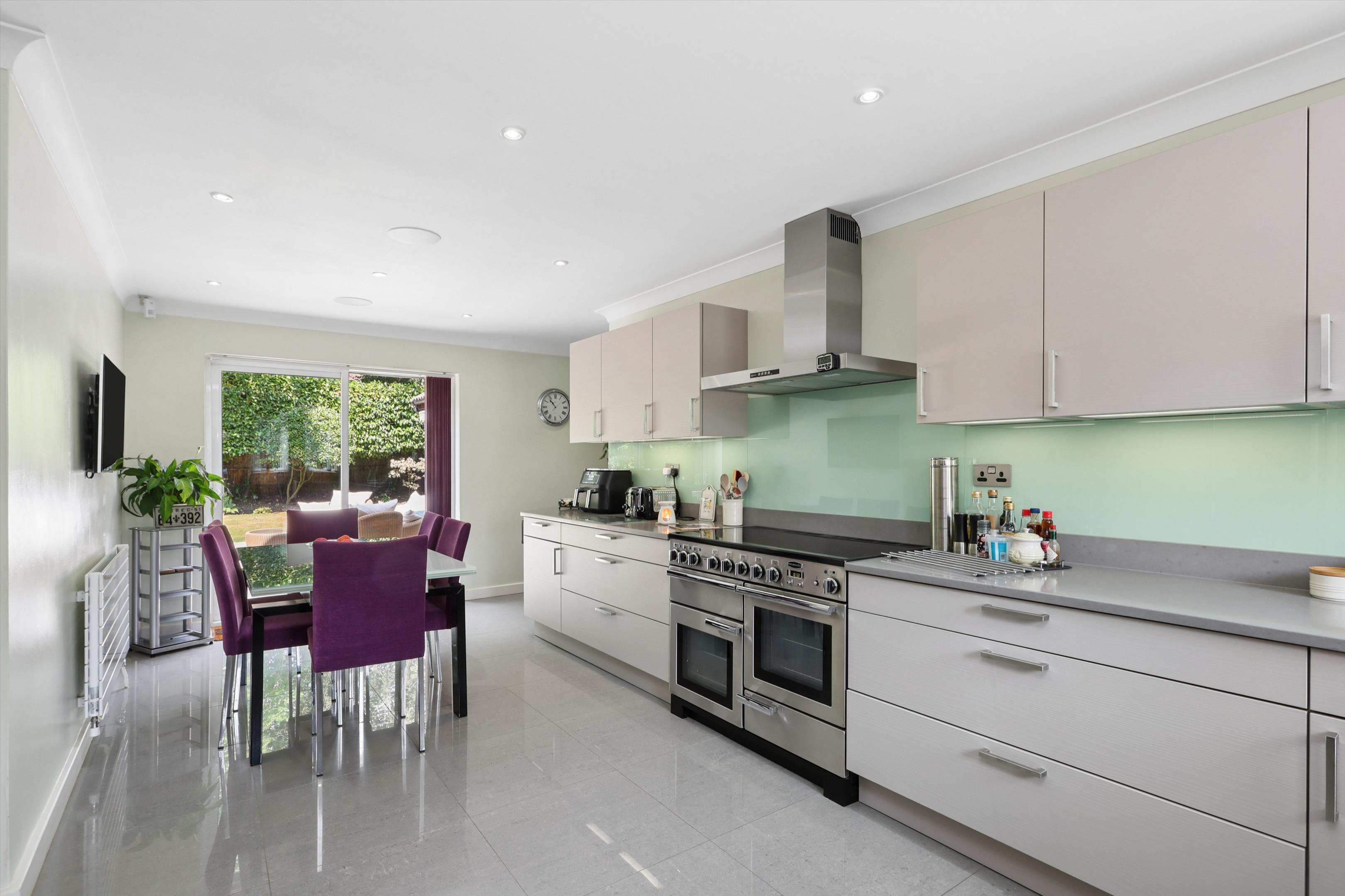 Littleworth Lane, Esher, Surrey KT10