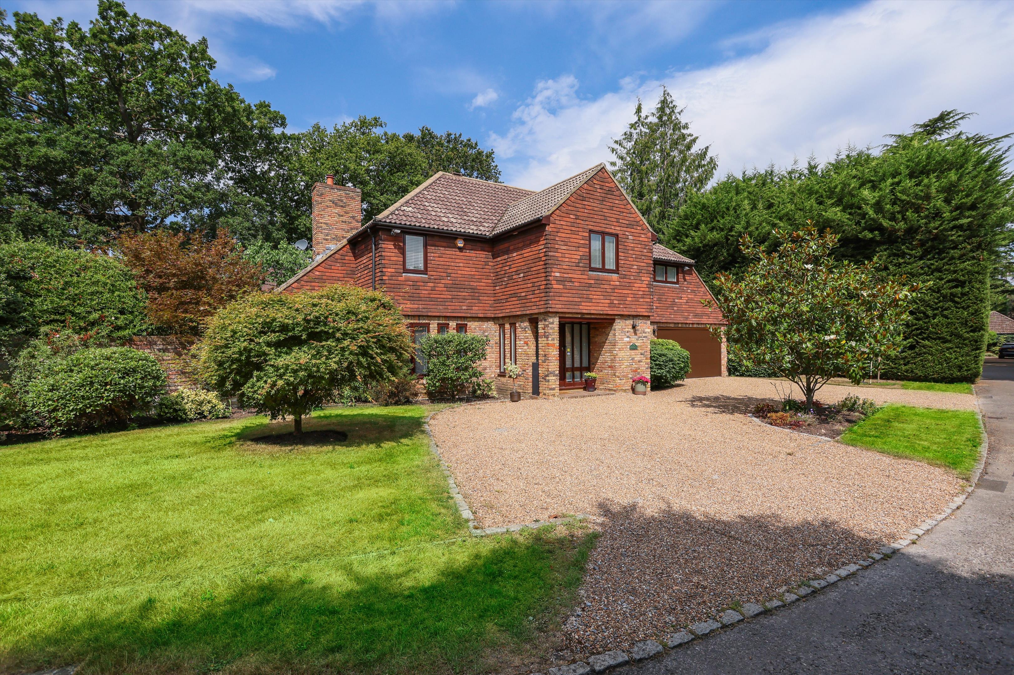 Littleworth Lane, Esher, Surrey KT10
