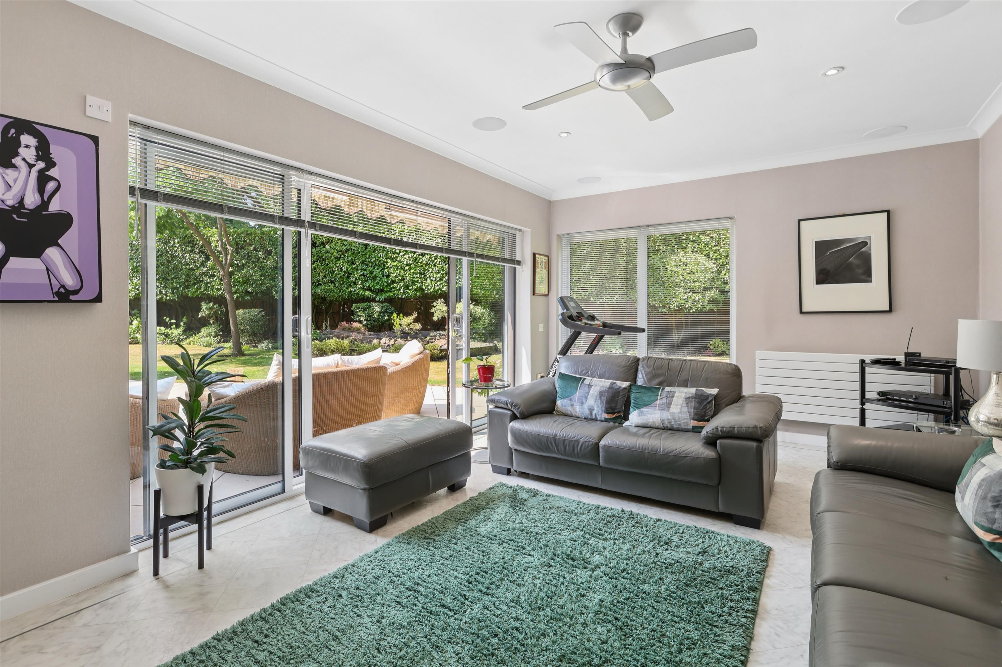 Littleworth Lane, Esher, Surrey KT10