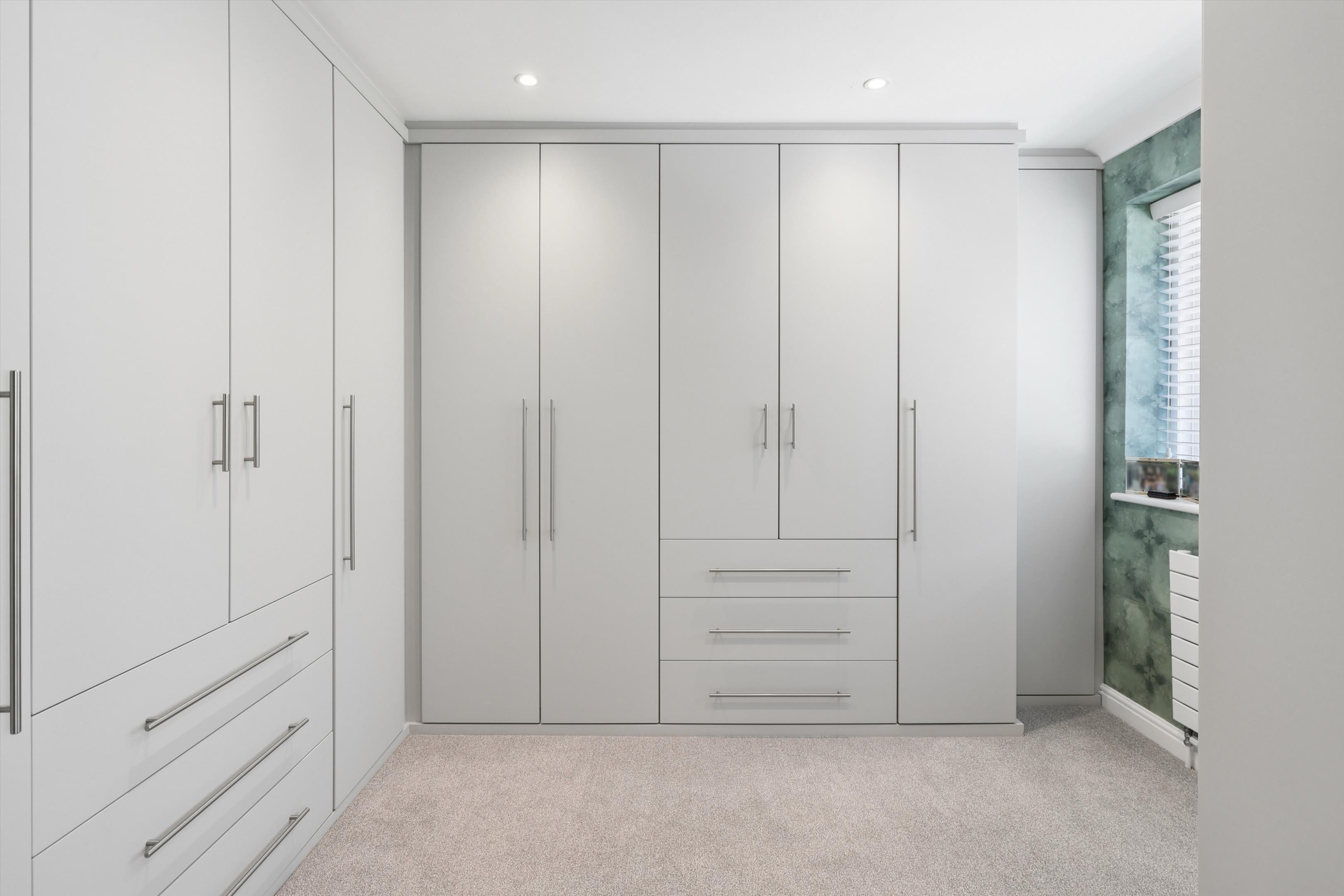 Littleworth Lane, Esher, Surrey KT10