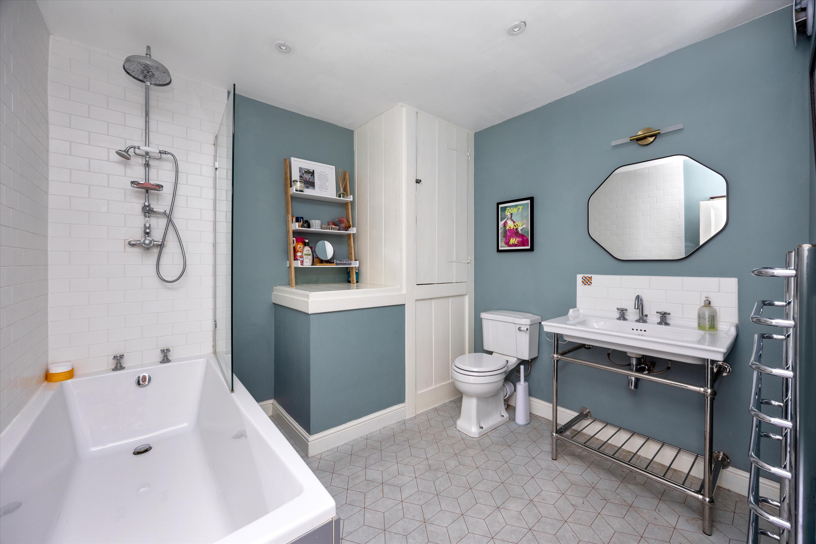 Lower Green Road, Esher, Surrey, KT10