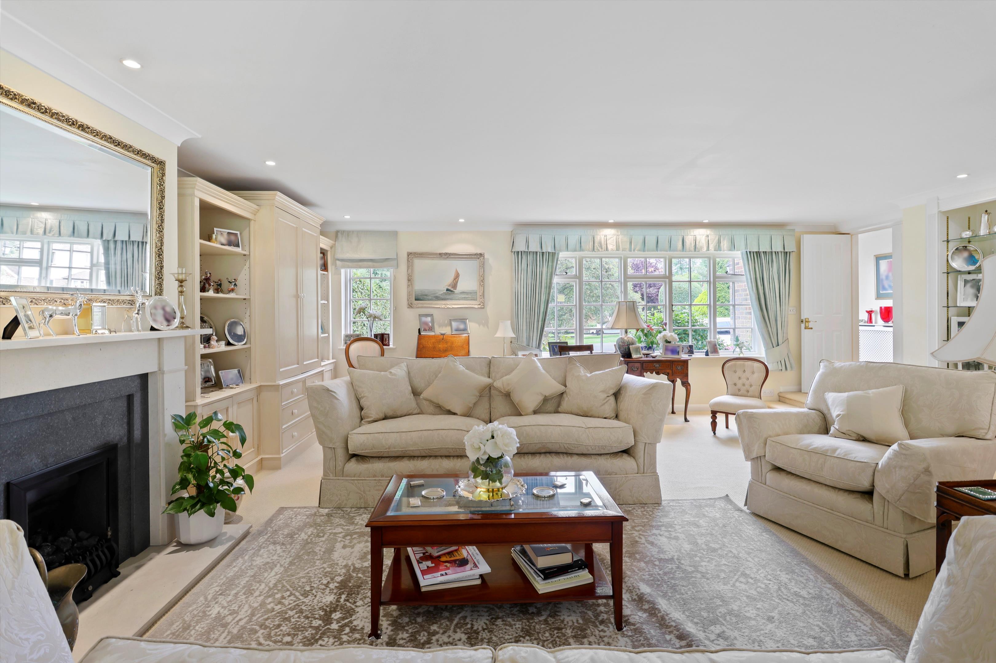 Park Close, Esher, Surrey, KT10