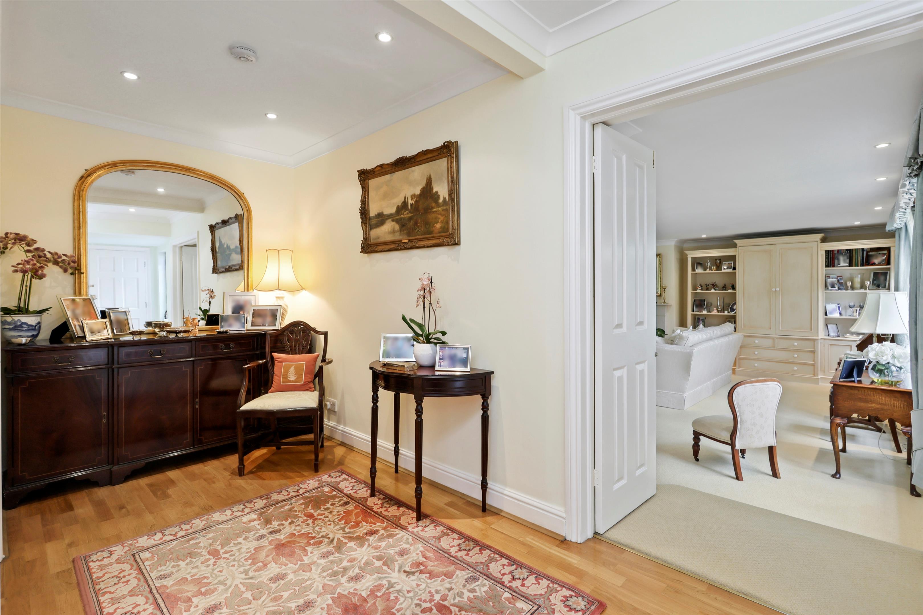 Park Close, Esher, Surrey, KT10