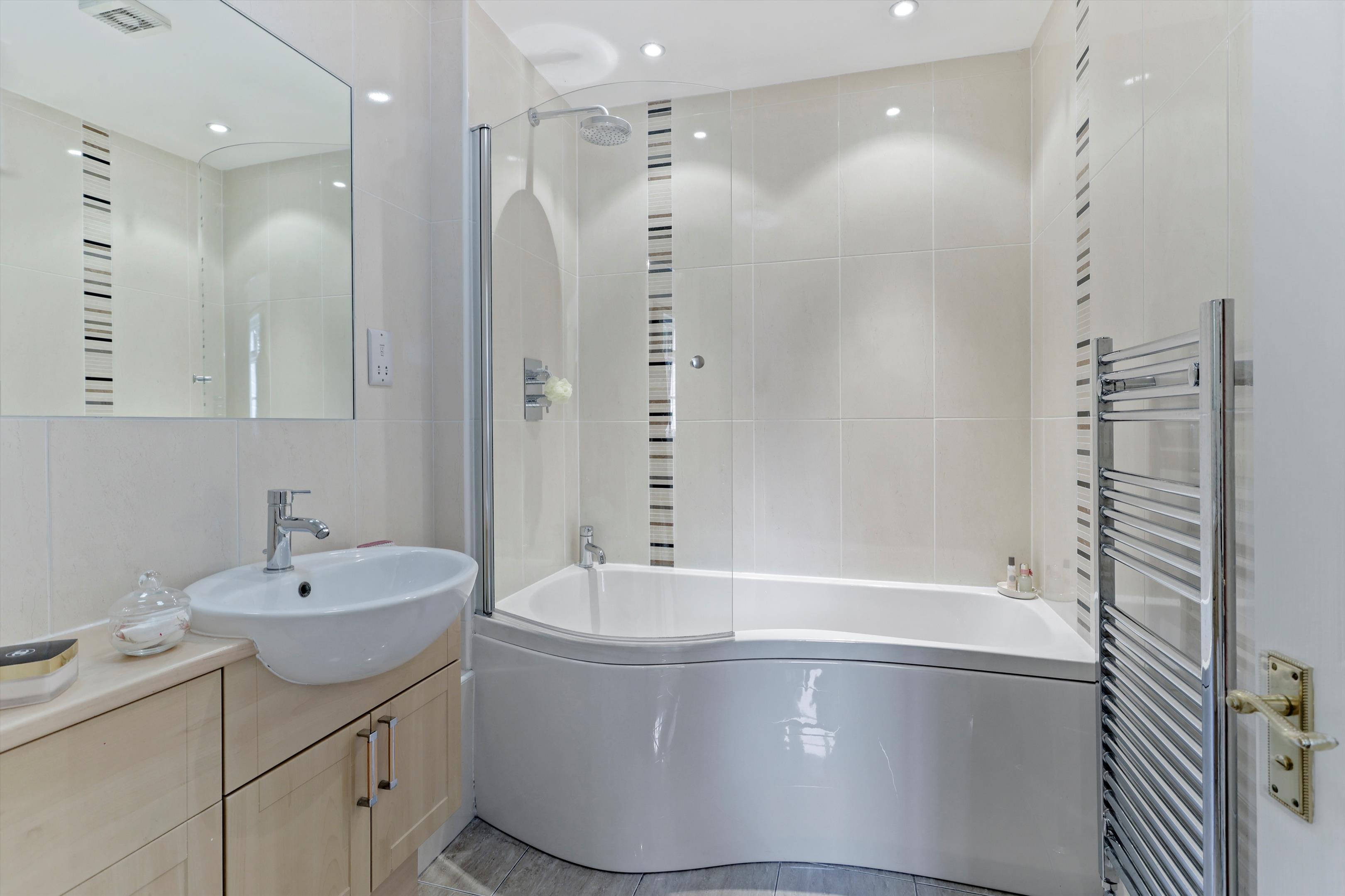 Park Close, Esher, Surrey, KT10