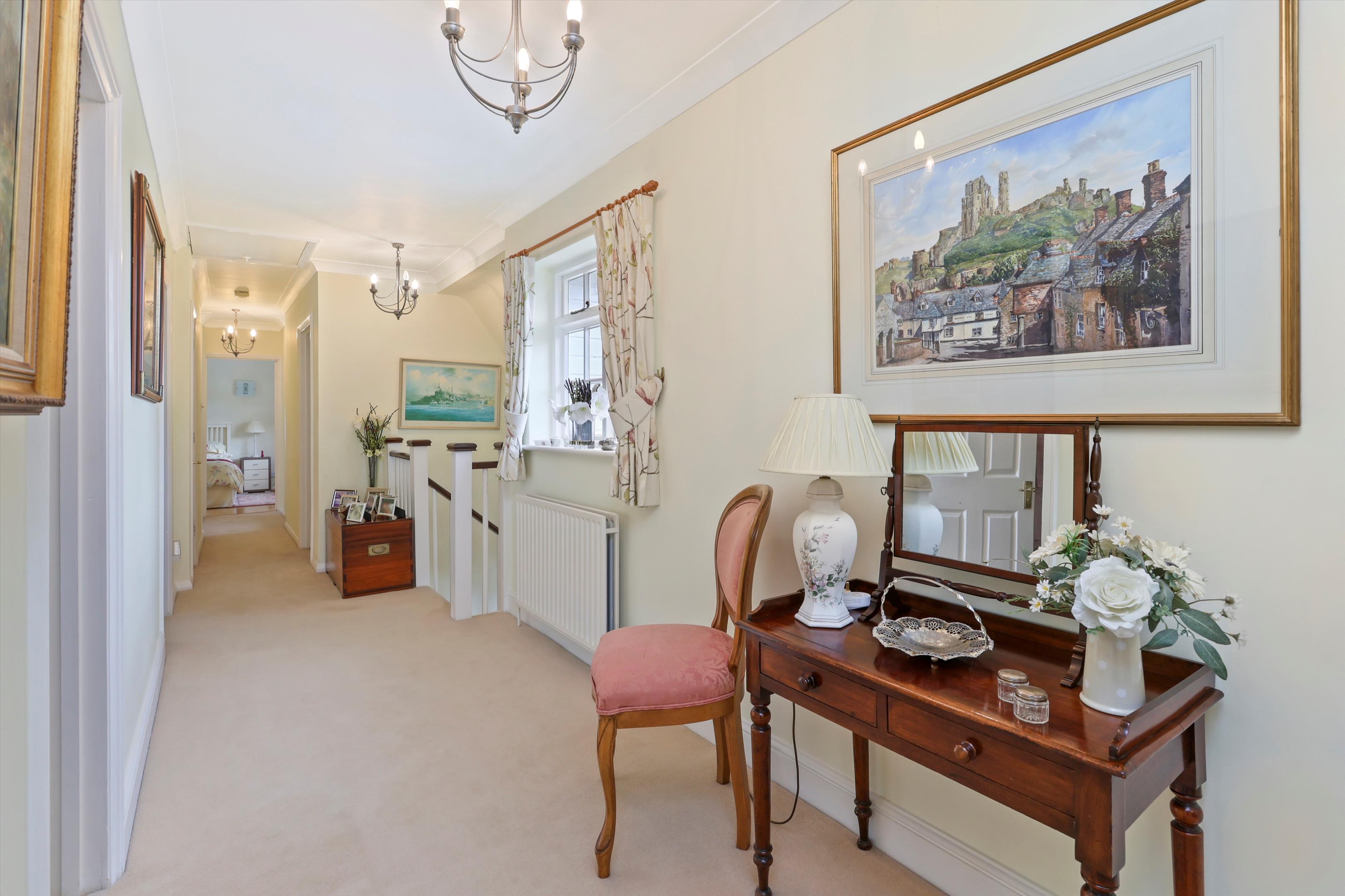 Park Close, Esher, Surrey, KT10