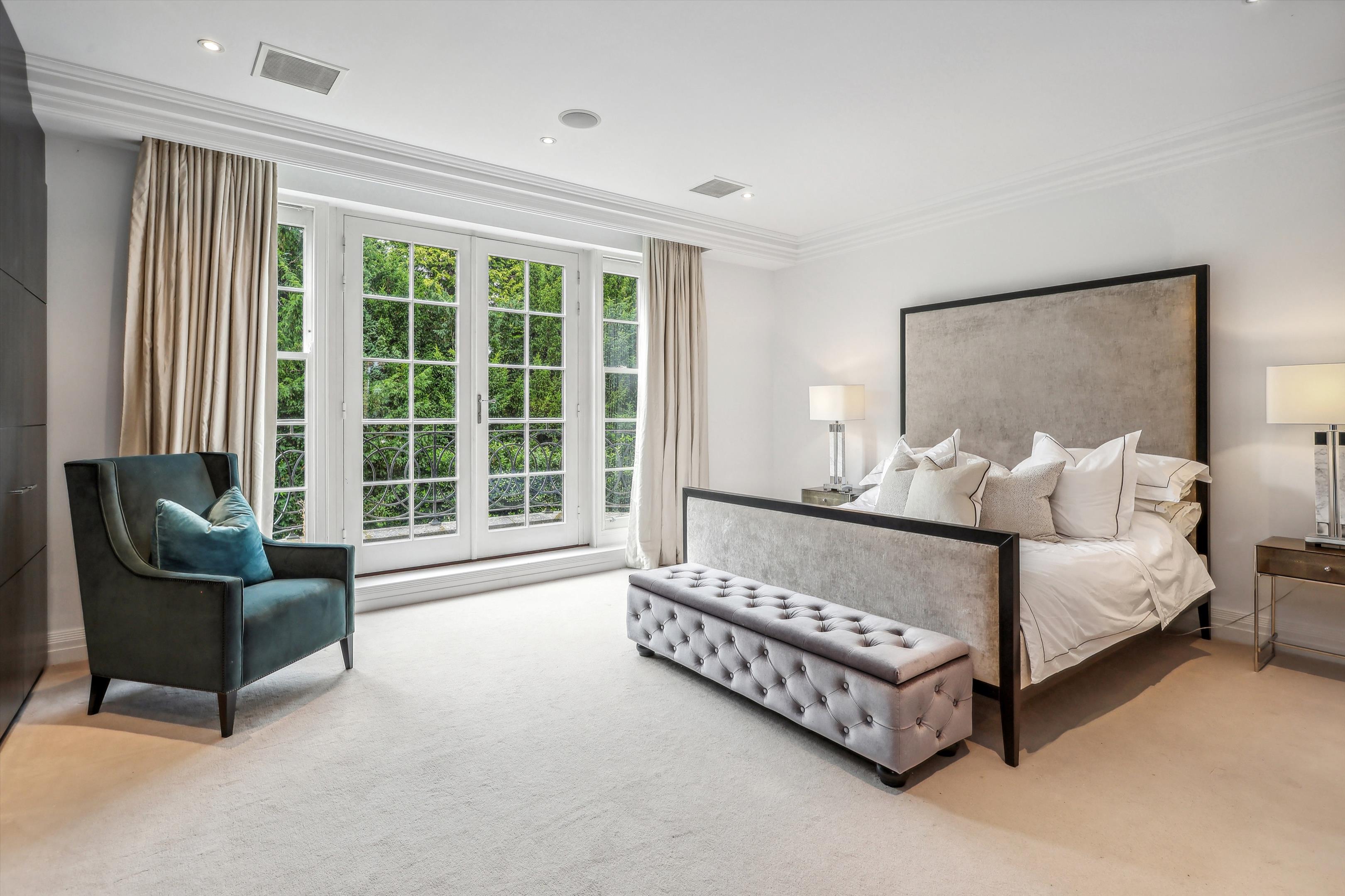 Charlotte Terrace, Princess Square, Esher, Surrey, KT10
