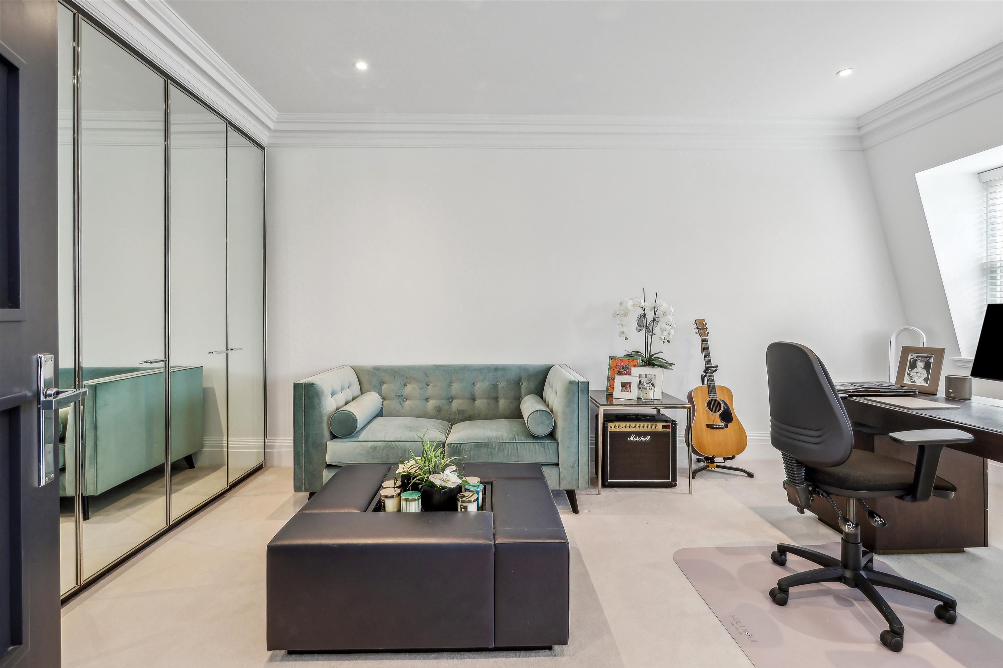 Charlotte Terrace, Princess Square, Esher, Surrey, KT10
