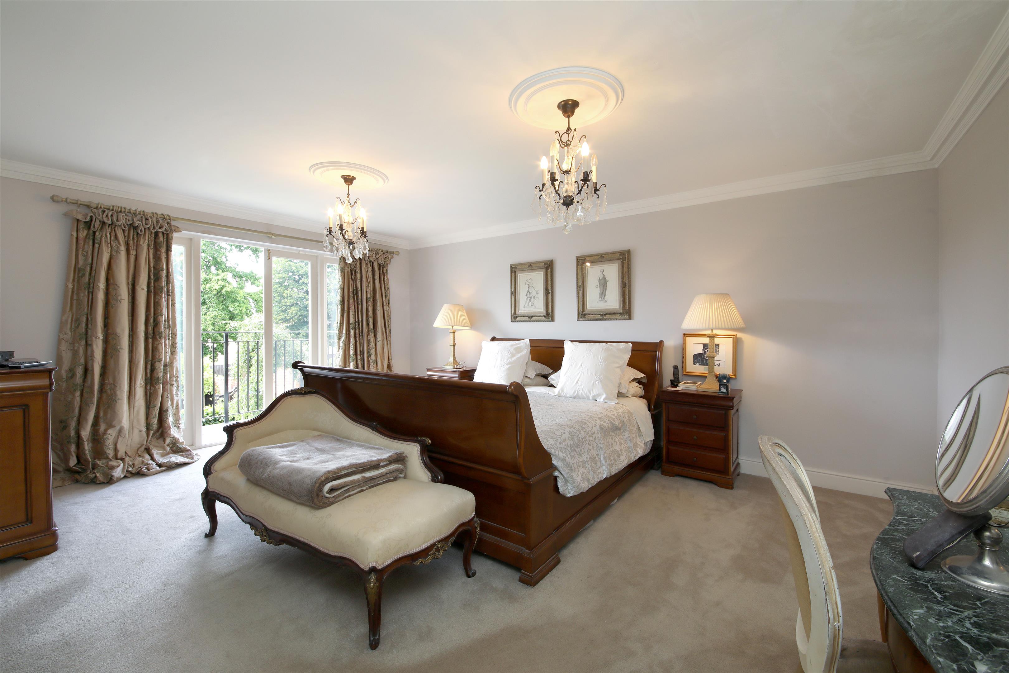 Woodcote Road, Epsom, Surrey, KT18