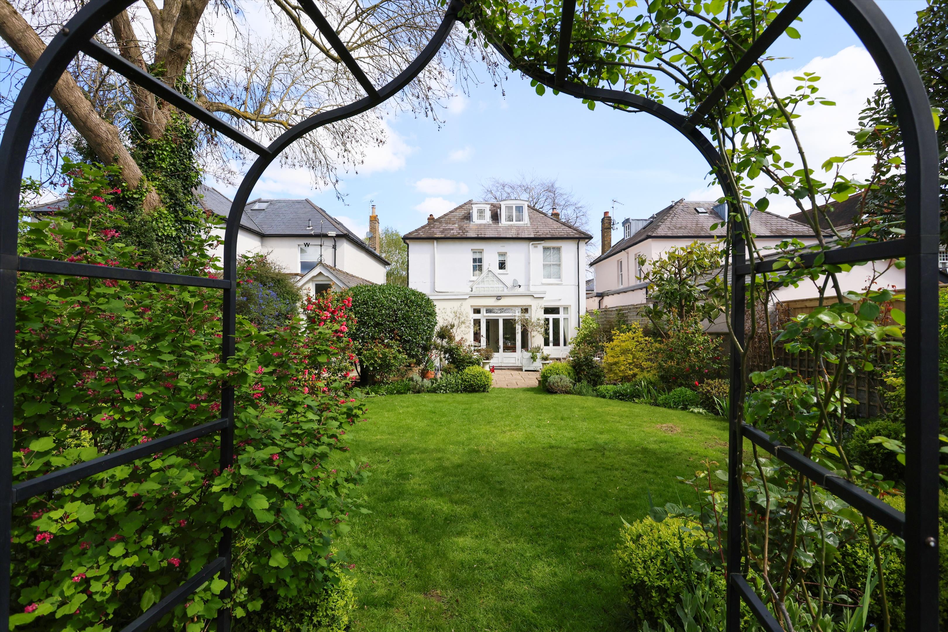 Arnison Road, East Molesey, Surrey, KT8