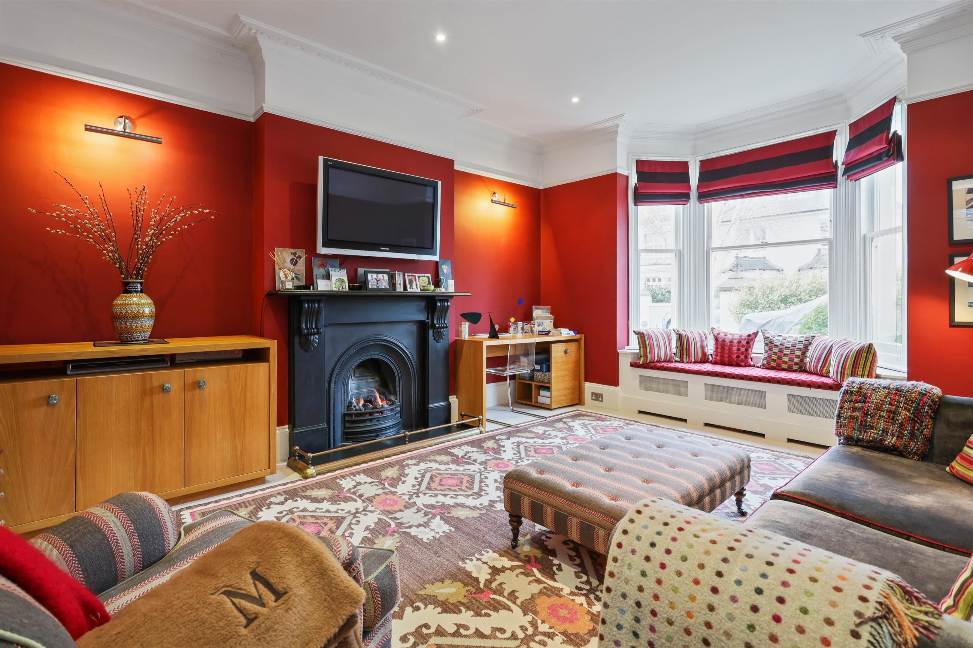 Arnison Road, East Molesey, Surrey, KT8