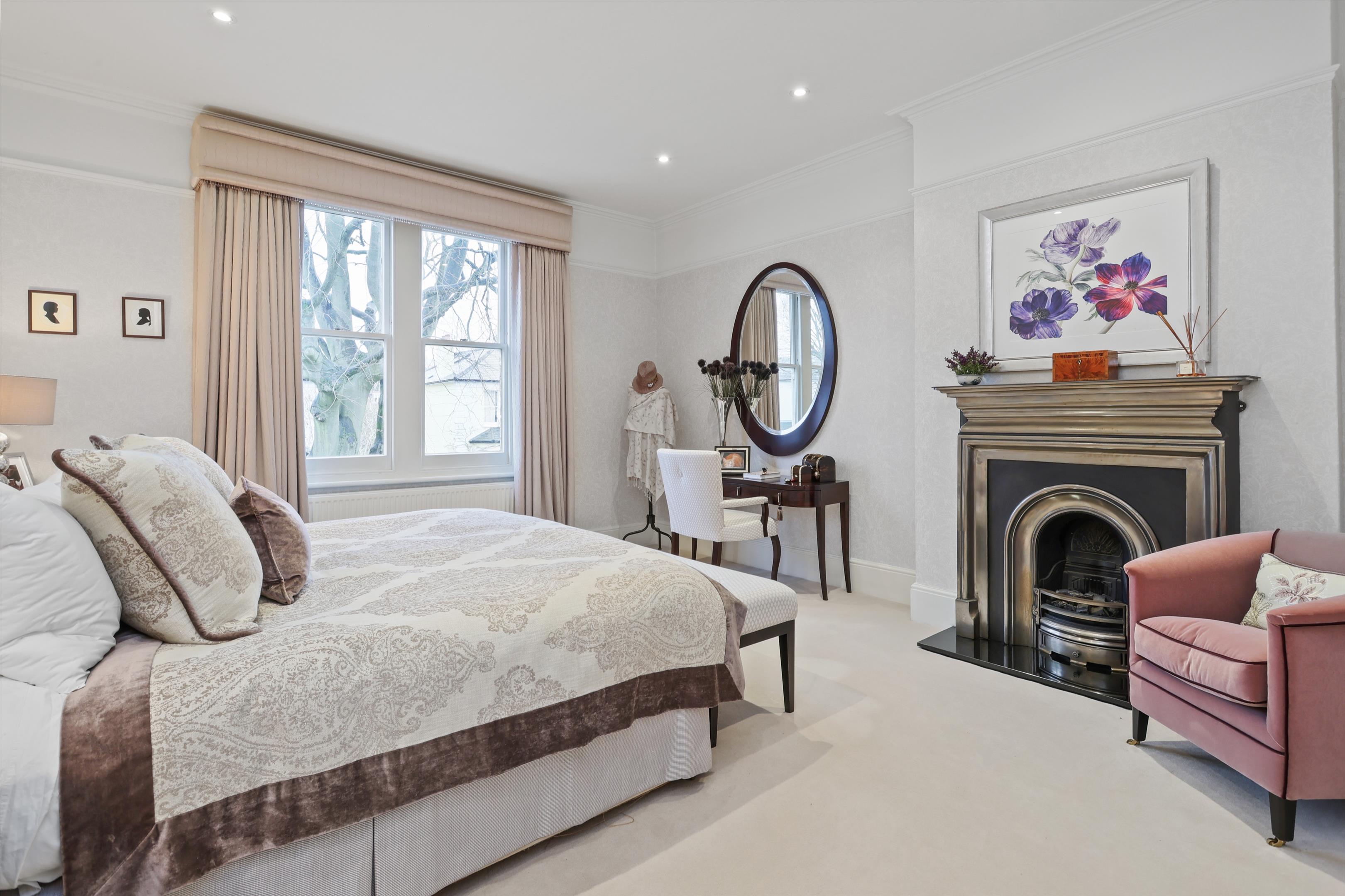 Arnison Road, East Molesey, Surrey, KT8