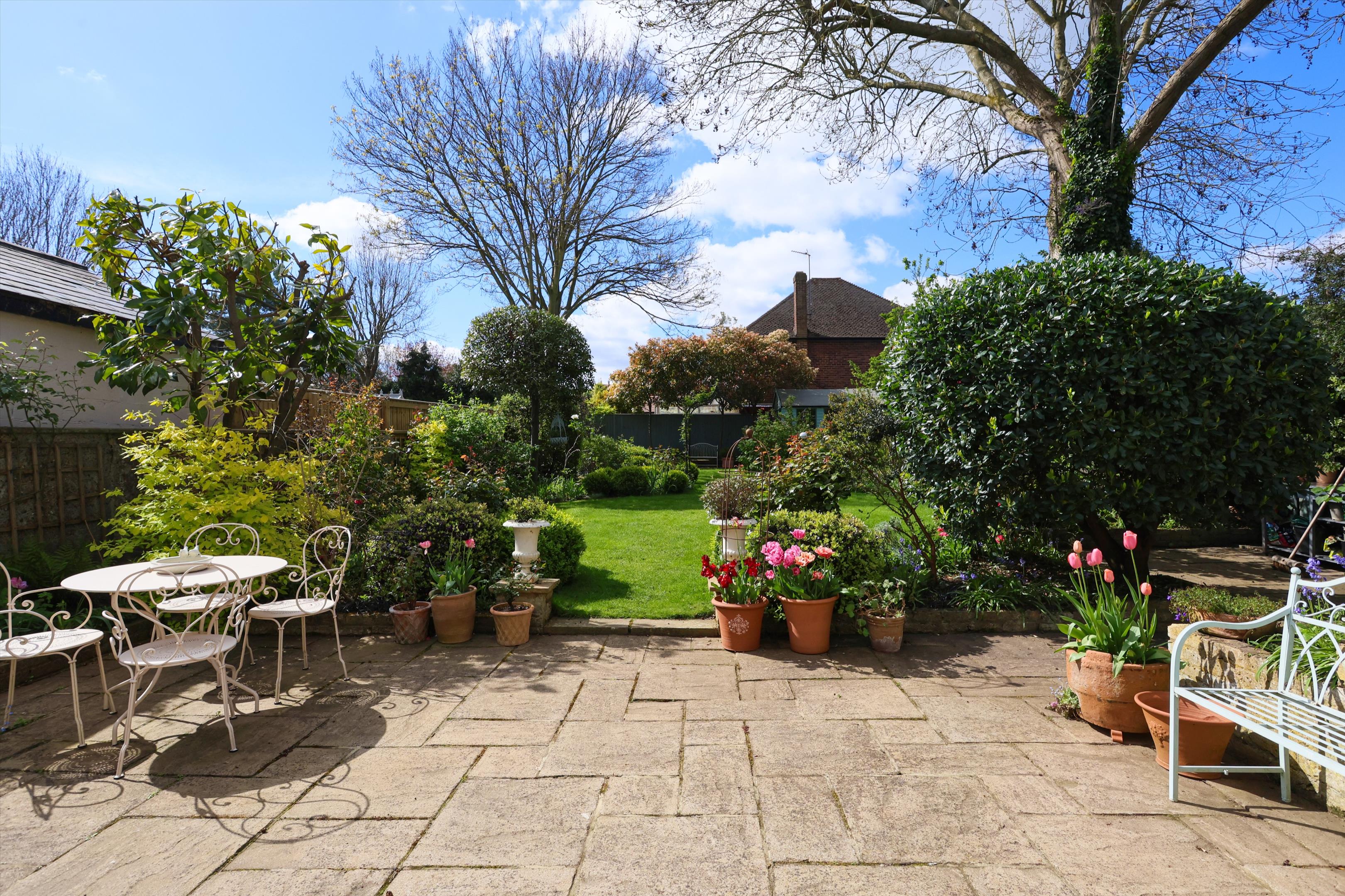 Arnison Road, East Molesey, Surrey, KT8