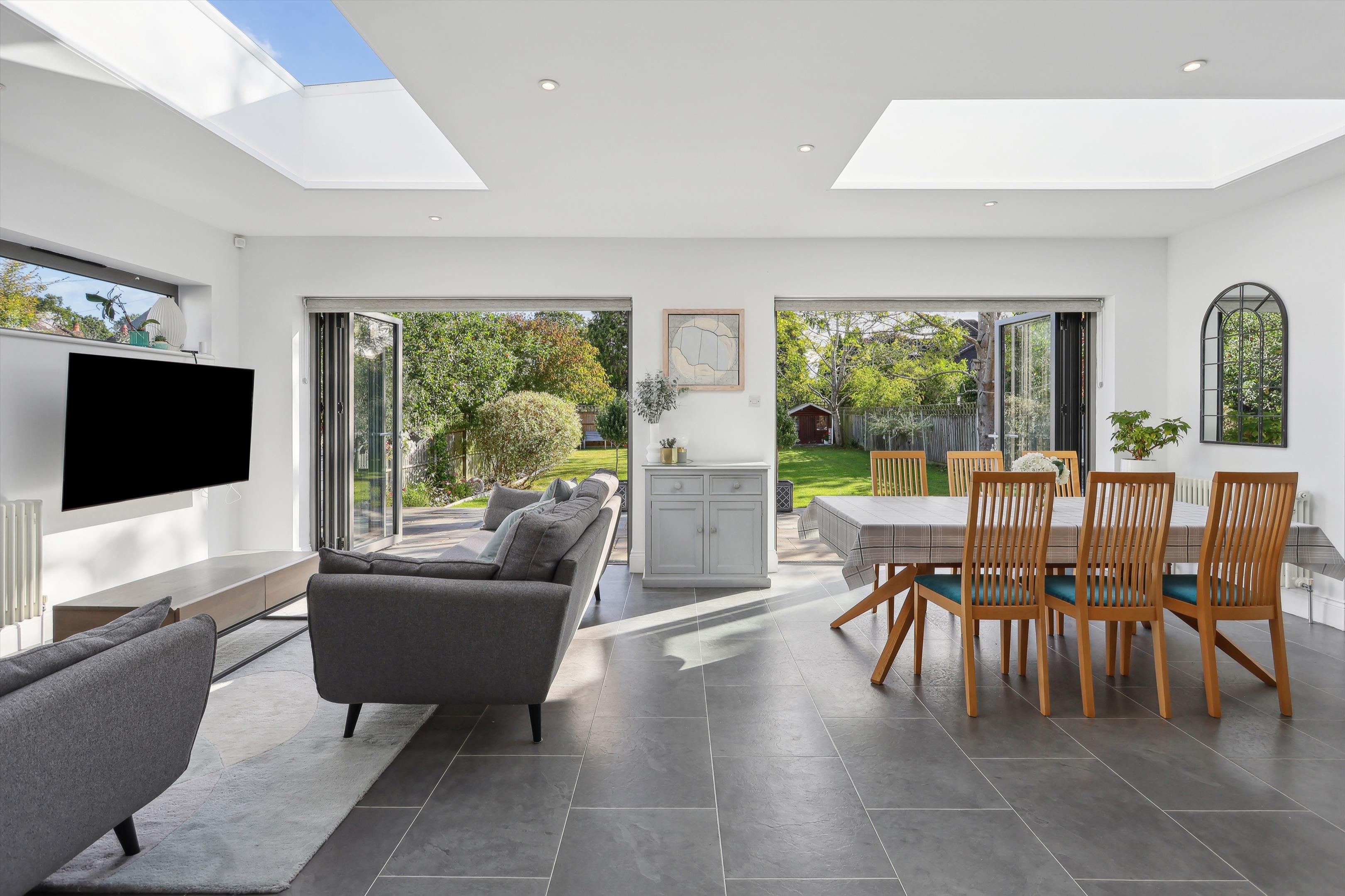 Oaken Lane, Claygate, Esher, Surrey, KT10