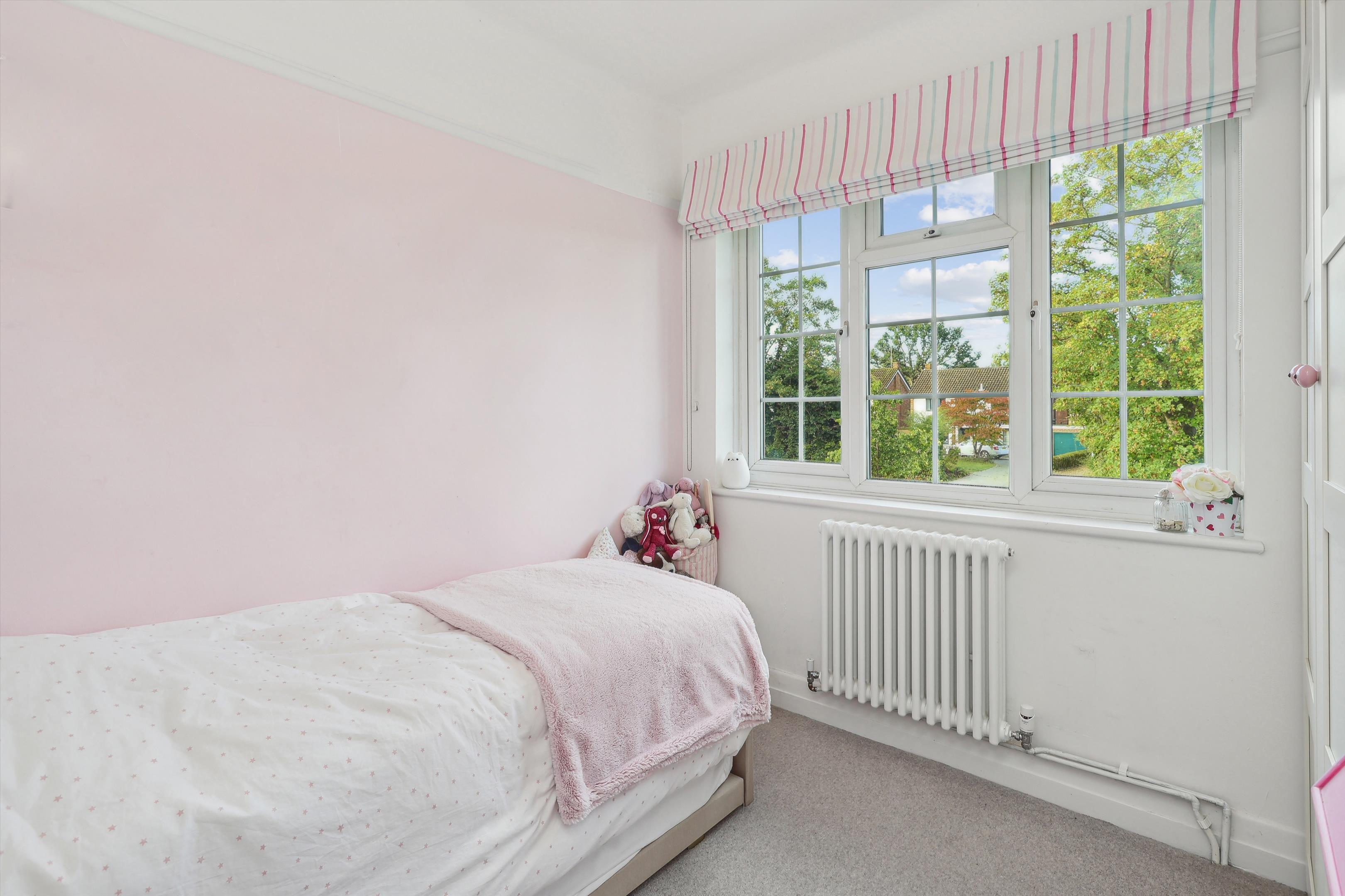 Oaken Lane, Claygate, Esher, Surrey, KT10