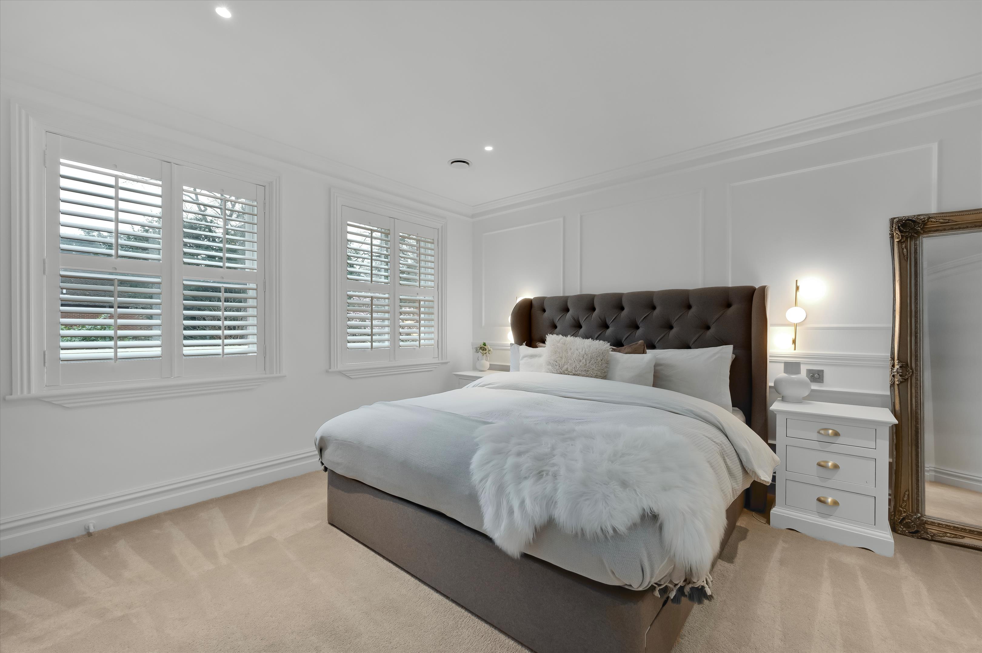 West End Lane, Esher, Surrey, KT10