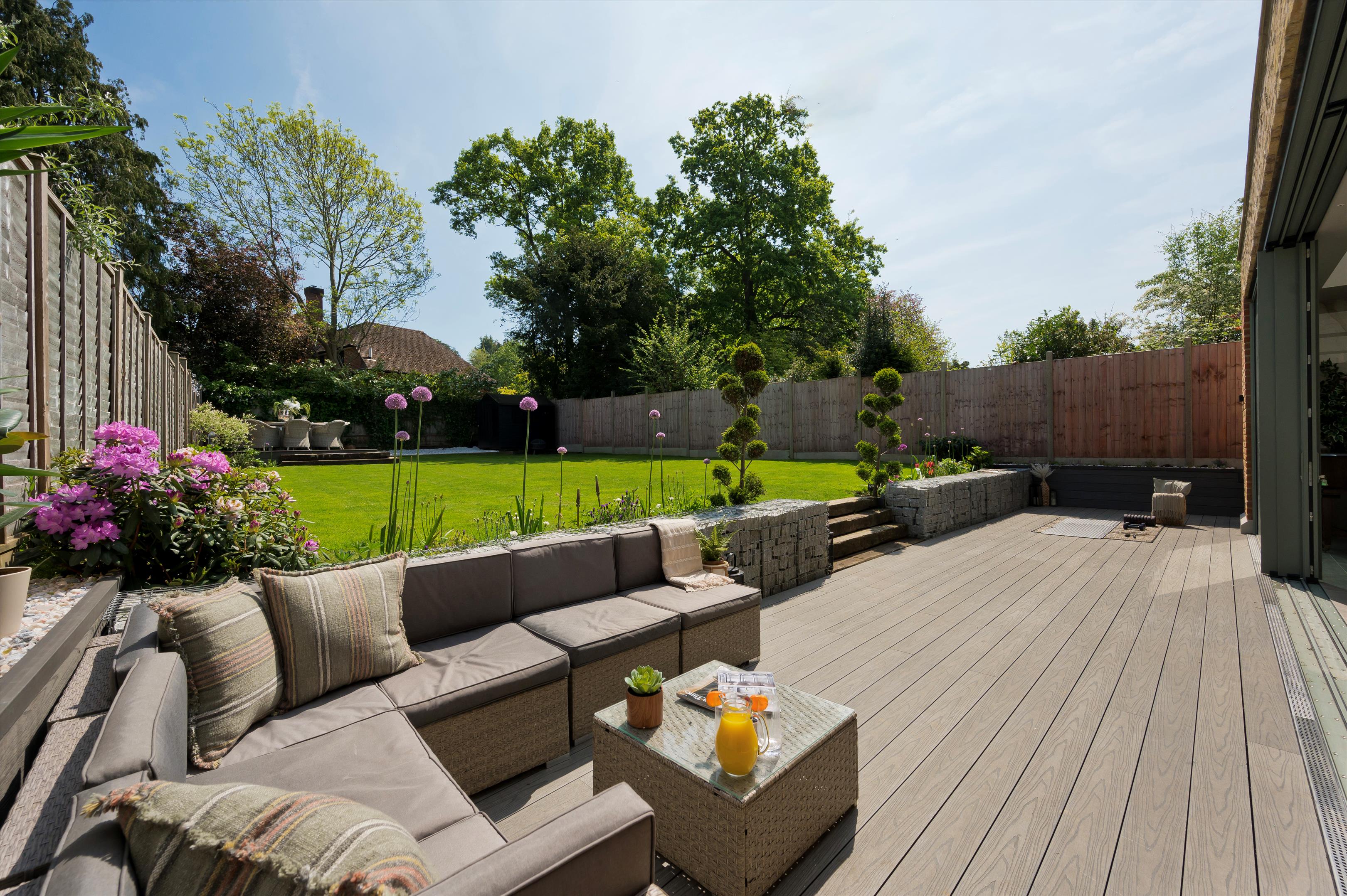 West End Lane, Esher, Surrey, KT10
