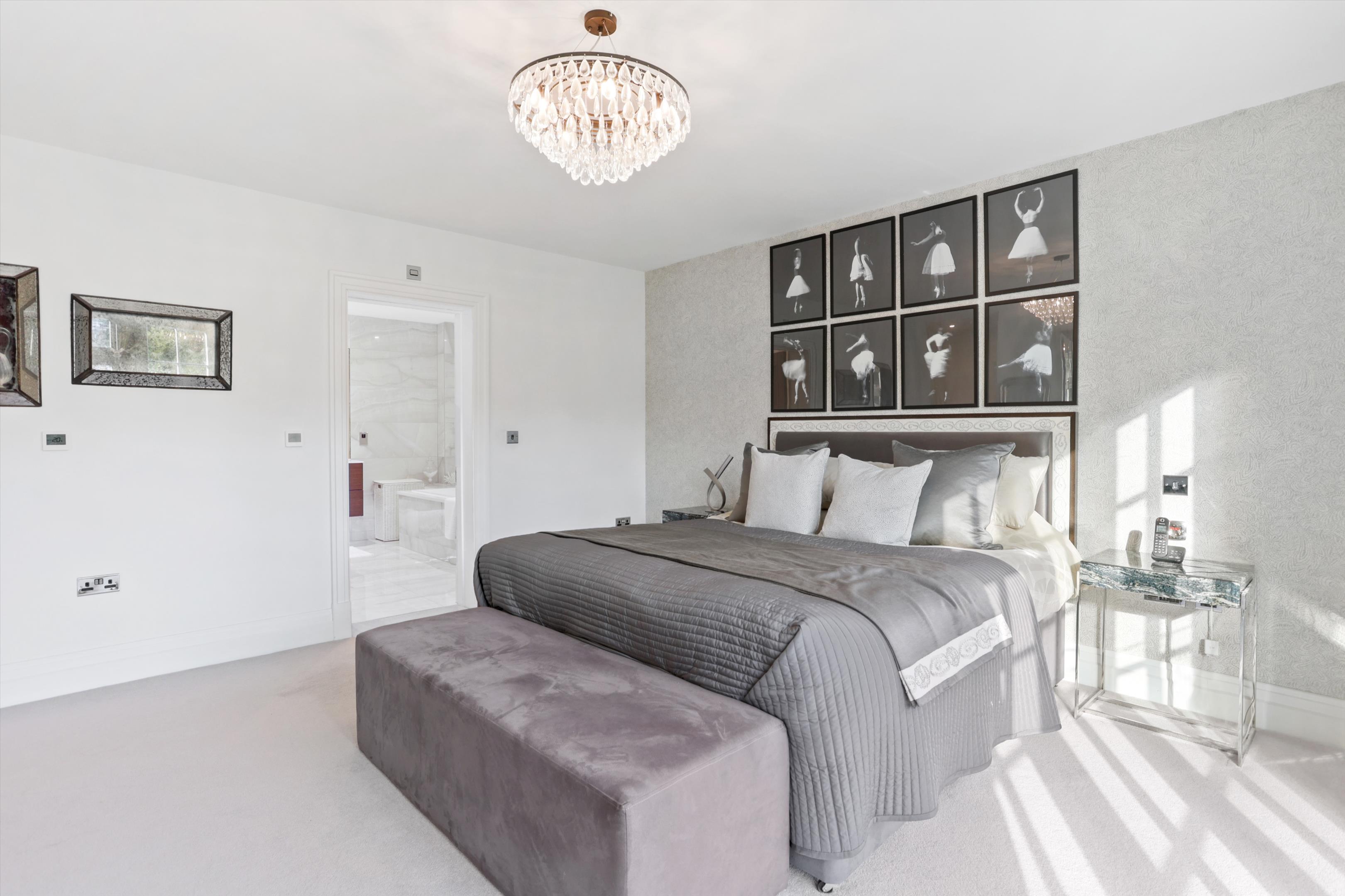 Ruxley Ridge, Claygate, Esher, Surrey, KT10