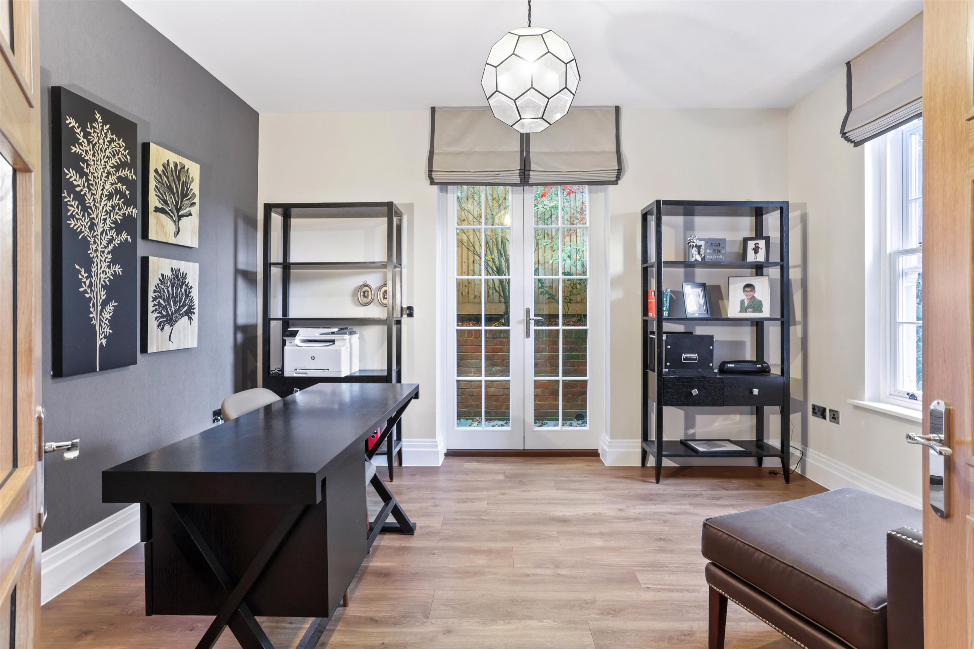 Ruxley Ridge, Claygate, Esher, Surrey, KT10