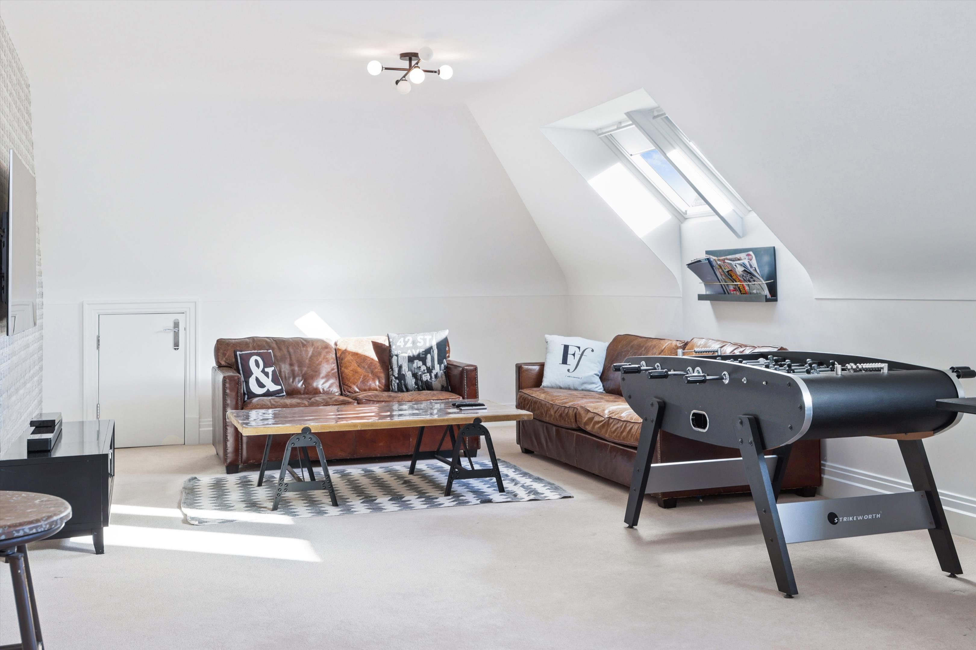 Ruxley Ridge, Claygate, Esher, Surrey, KT10