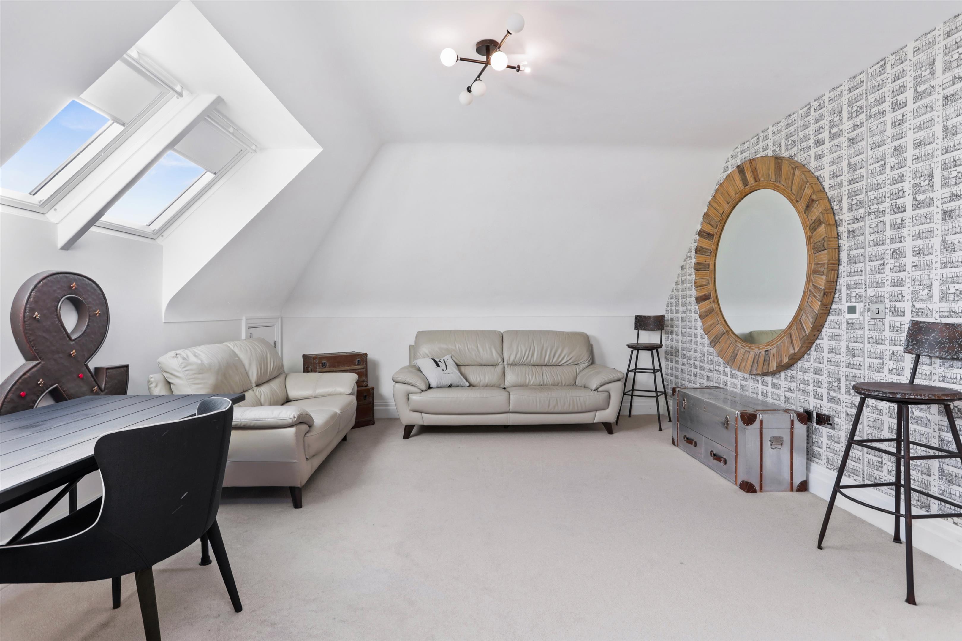 Ruxley Ridge, Claygate, Esher, Surrey, KT10