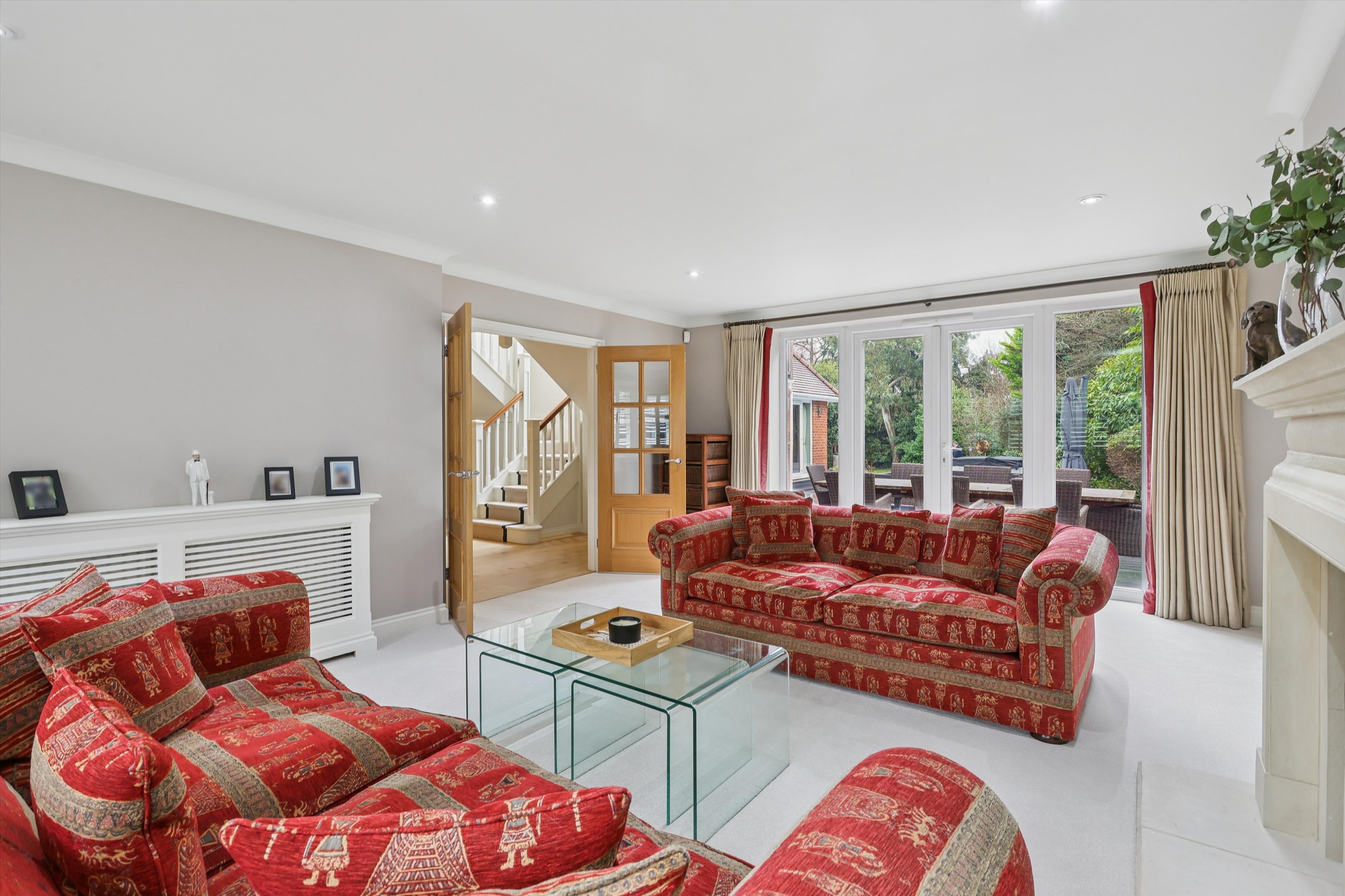 Ruxley Crescent, Claygate, Esher, Surrey KT10