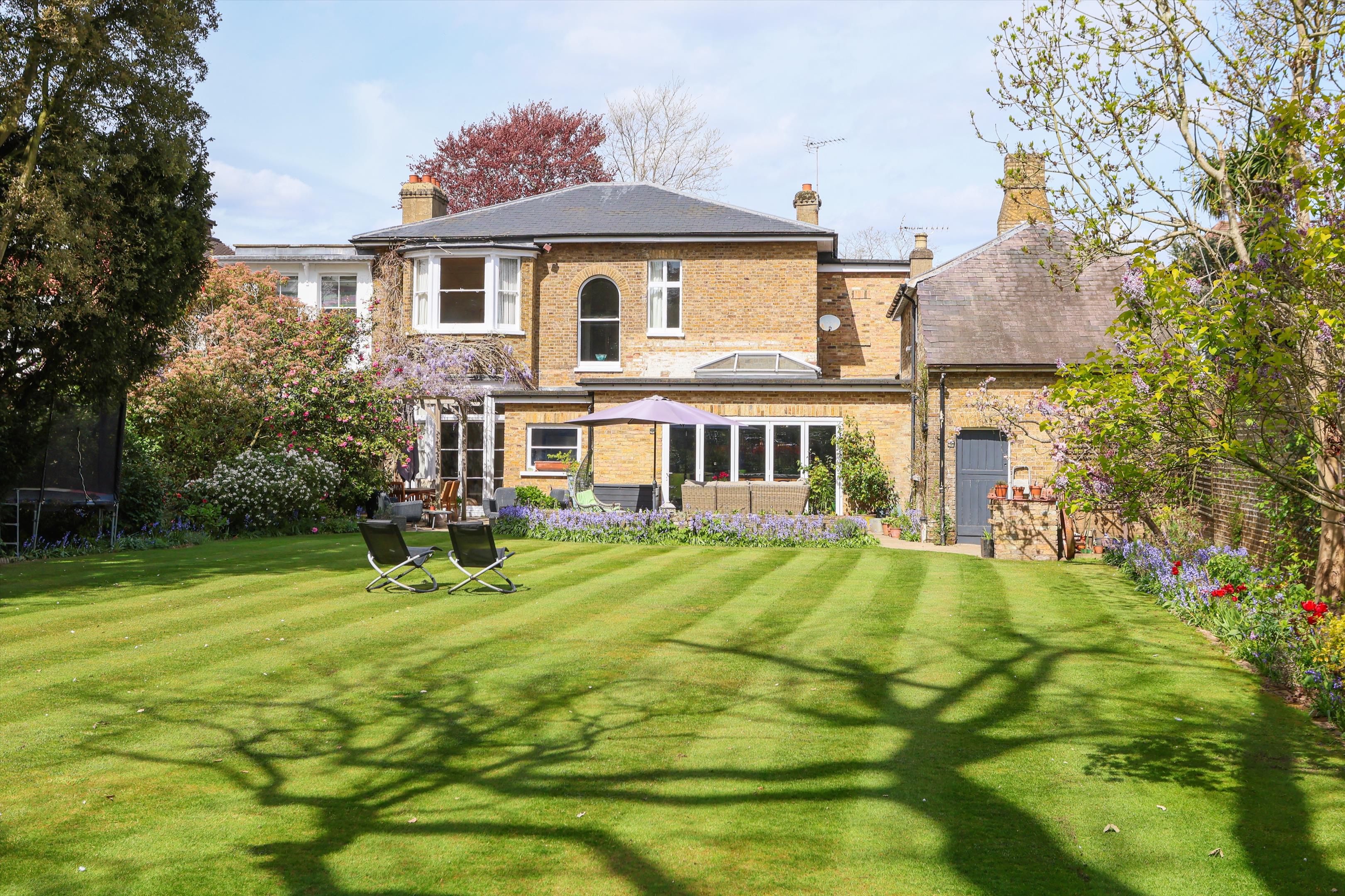Manor Road North, Esher, Surrey, KT10