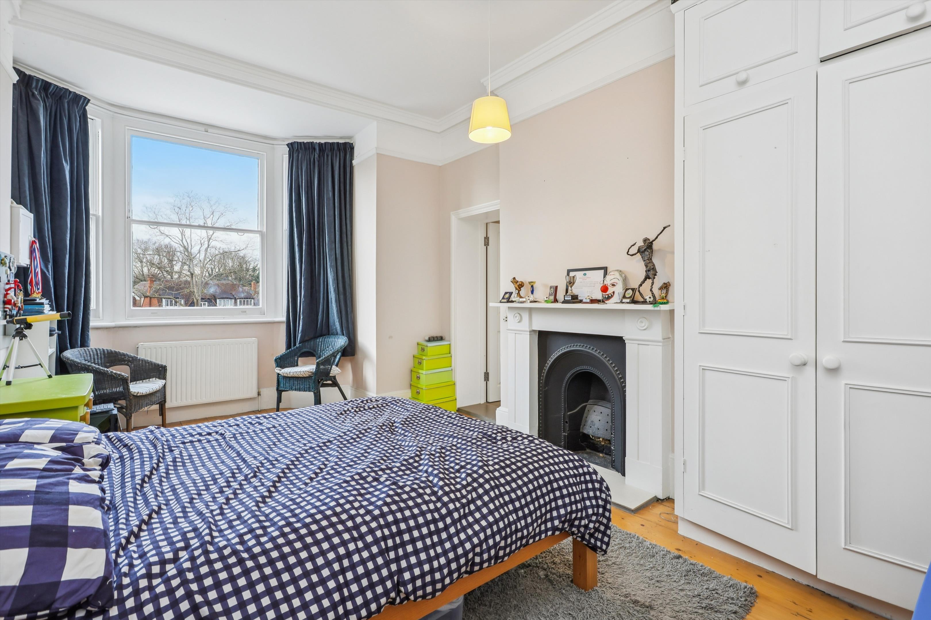 Manor Road North, Esher, Surrey, KT10