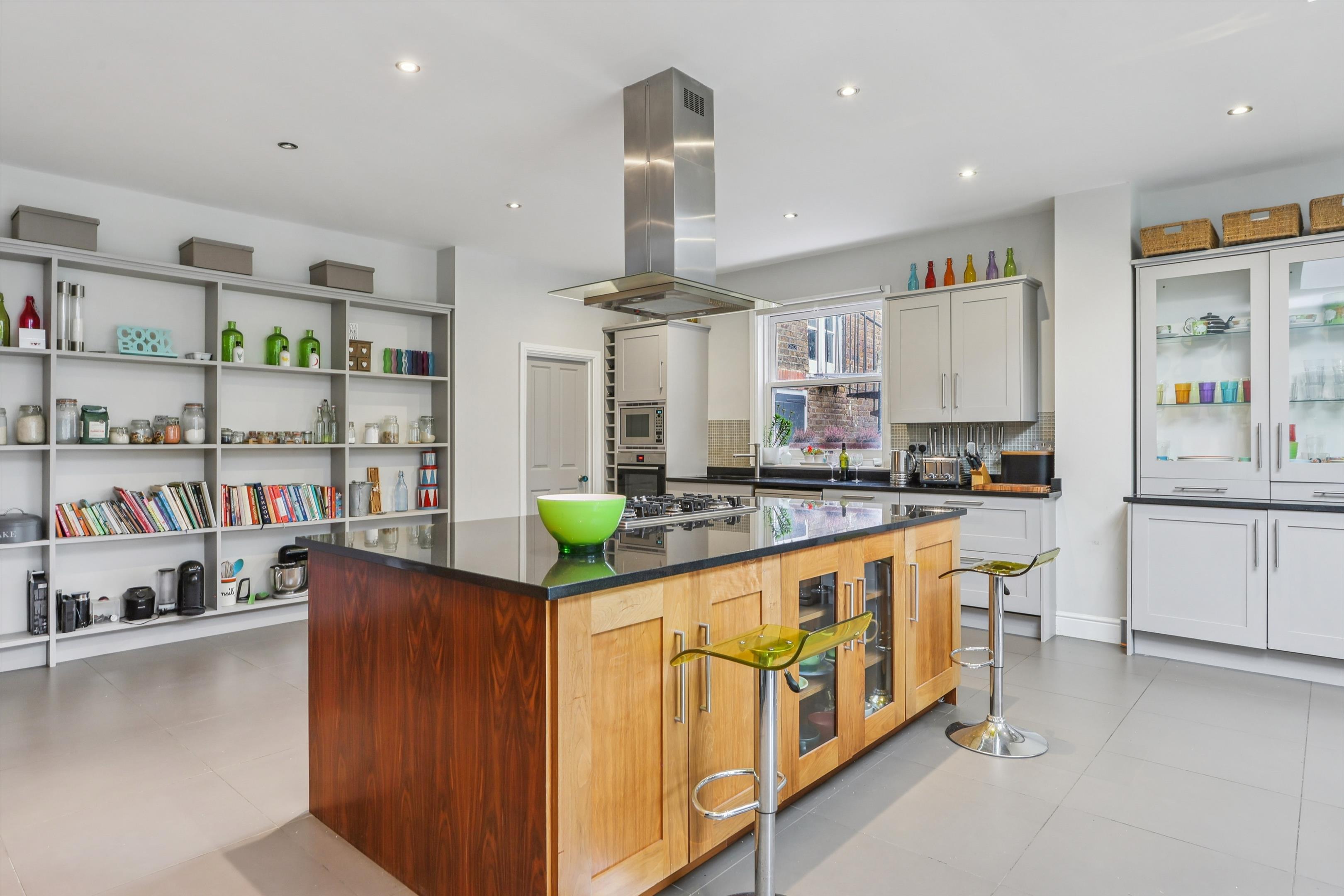 Manor Road North, Esher, Surrey, KT10