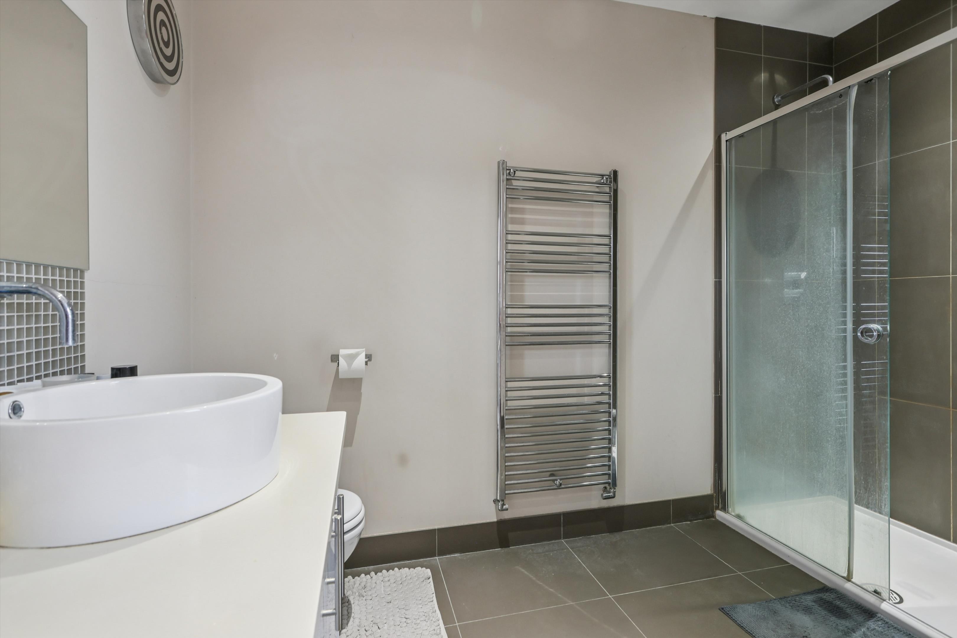 Manor Road North, Esher, Surrey, KT10
