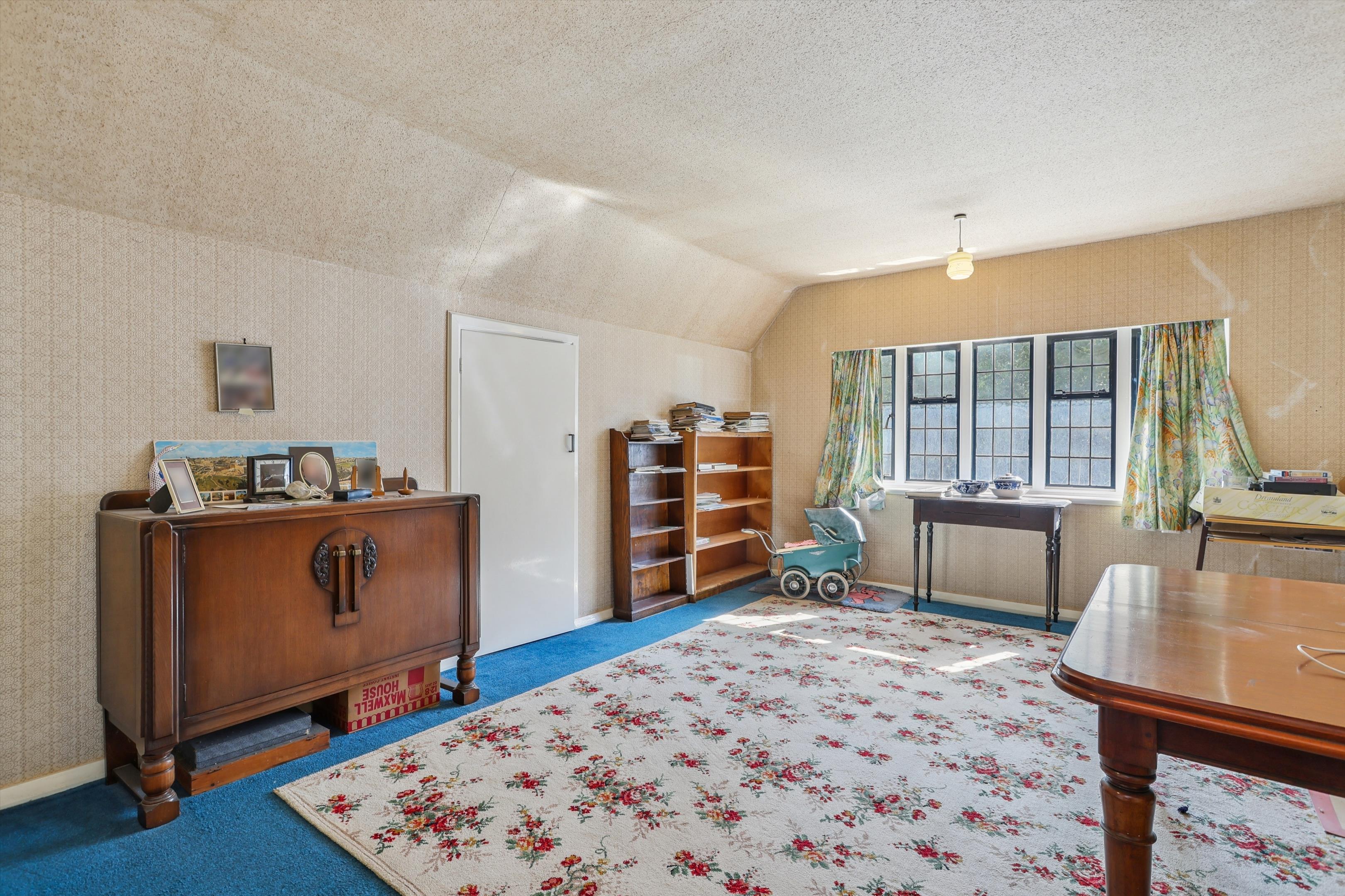 Blackhills, Esher, Surrey, KT10