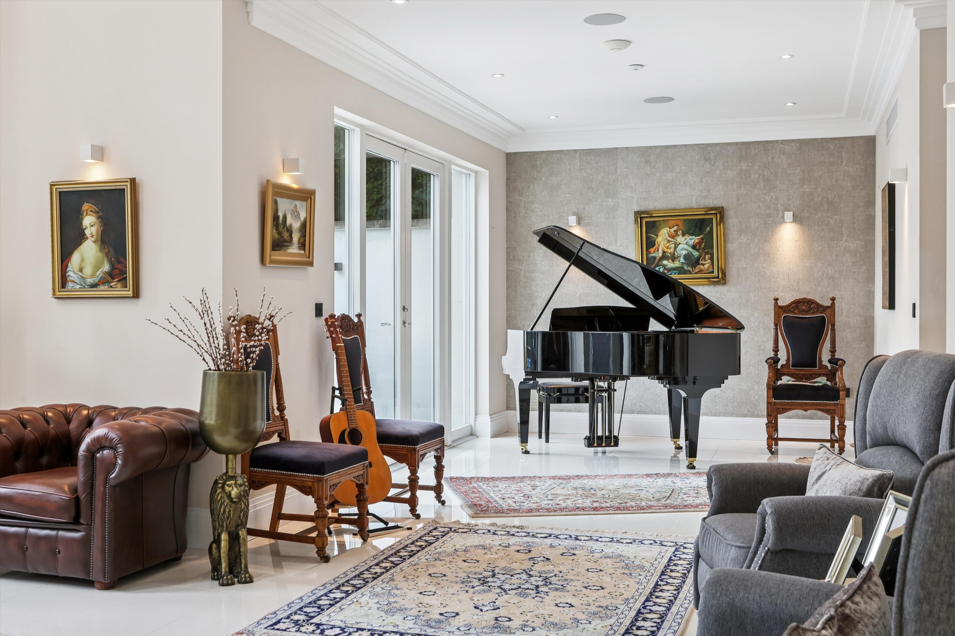 The Mount, Esher, Surrey, KT10