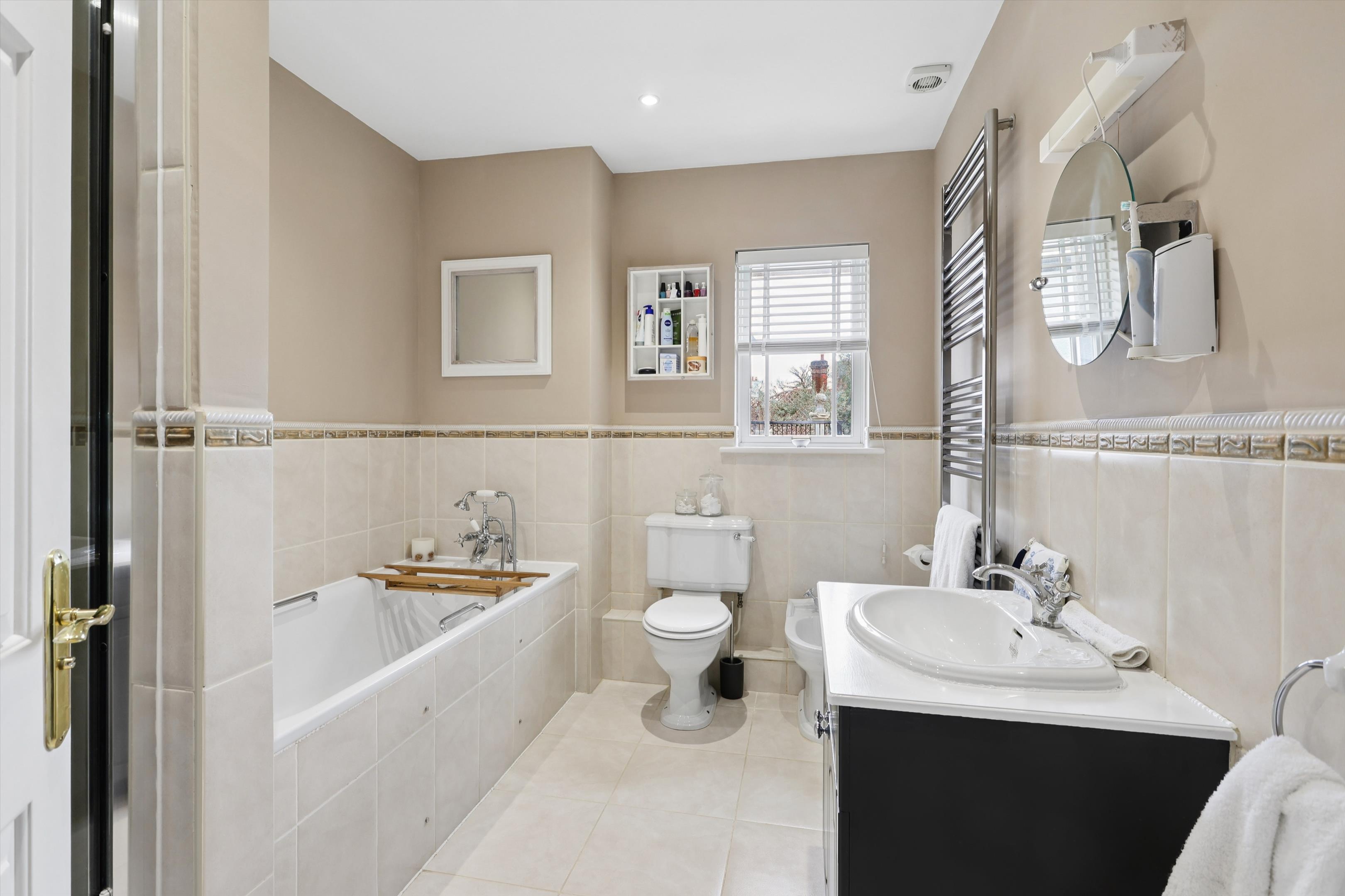 Beaconsfield Road, Claygate, Esher, Surrey KT10