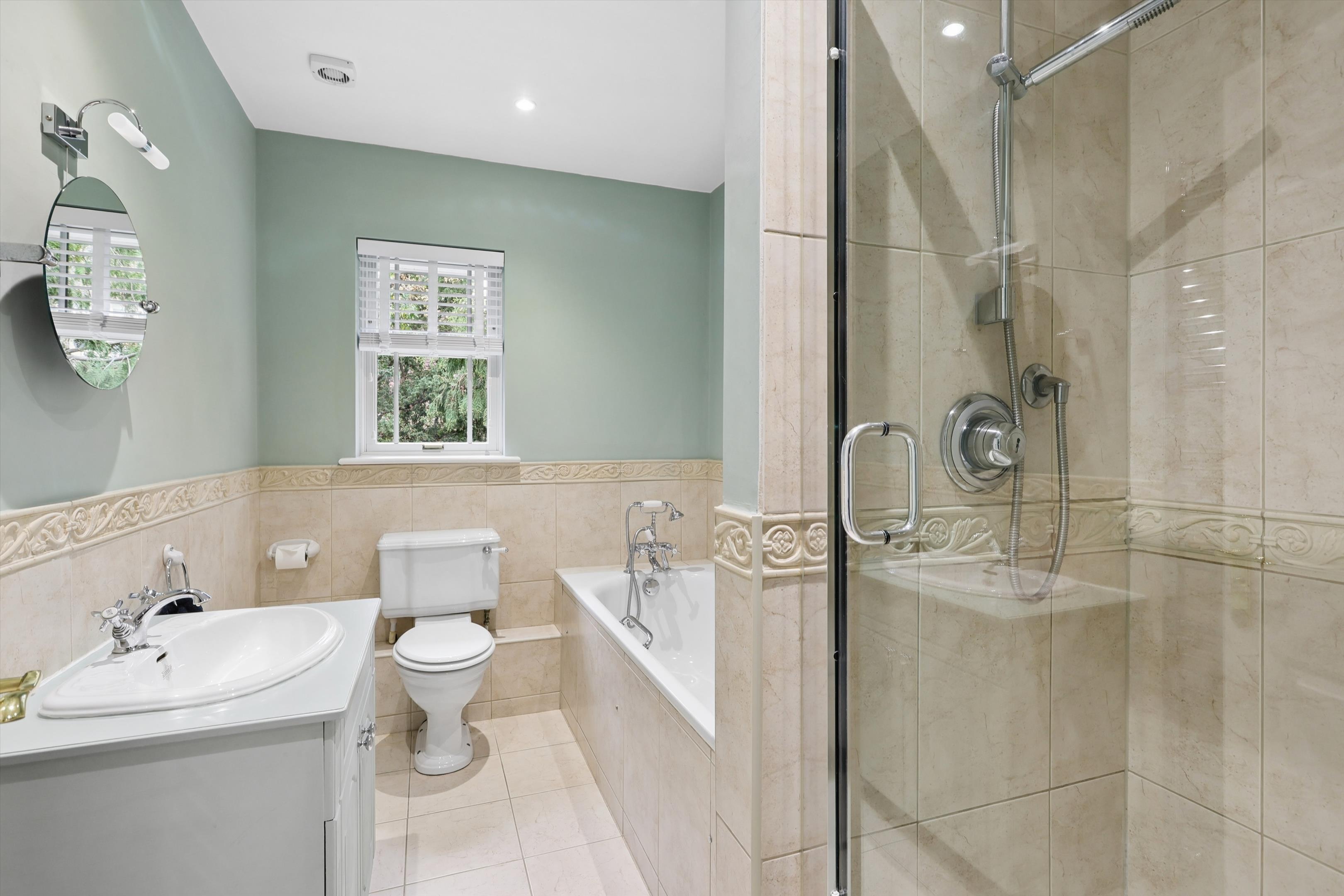 Beaconsfield Road, Claygate, Esher, Surrey KT10